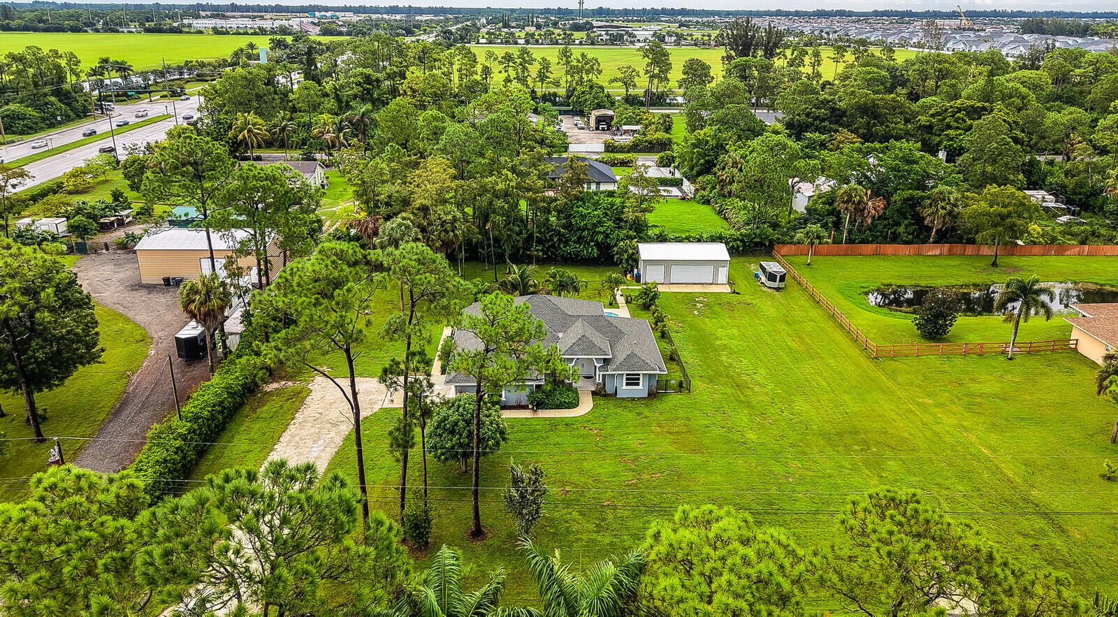 Residence photo 41