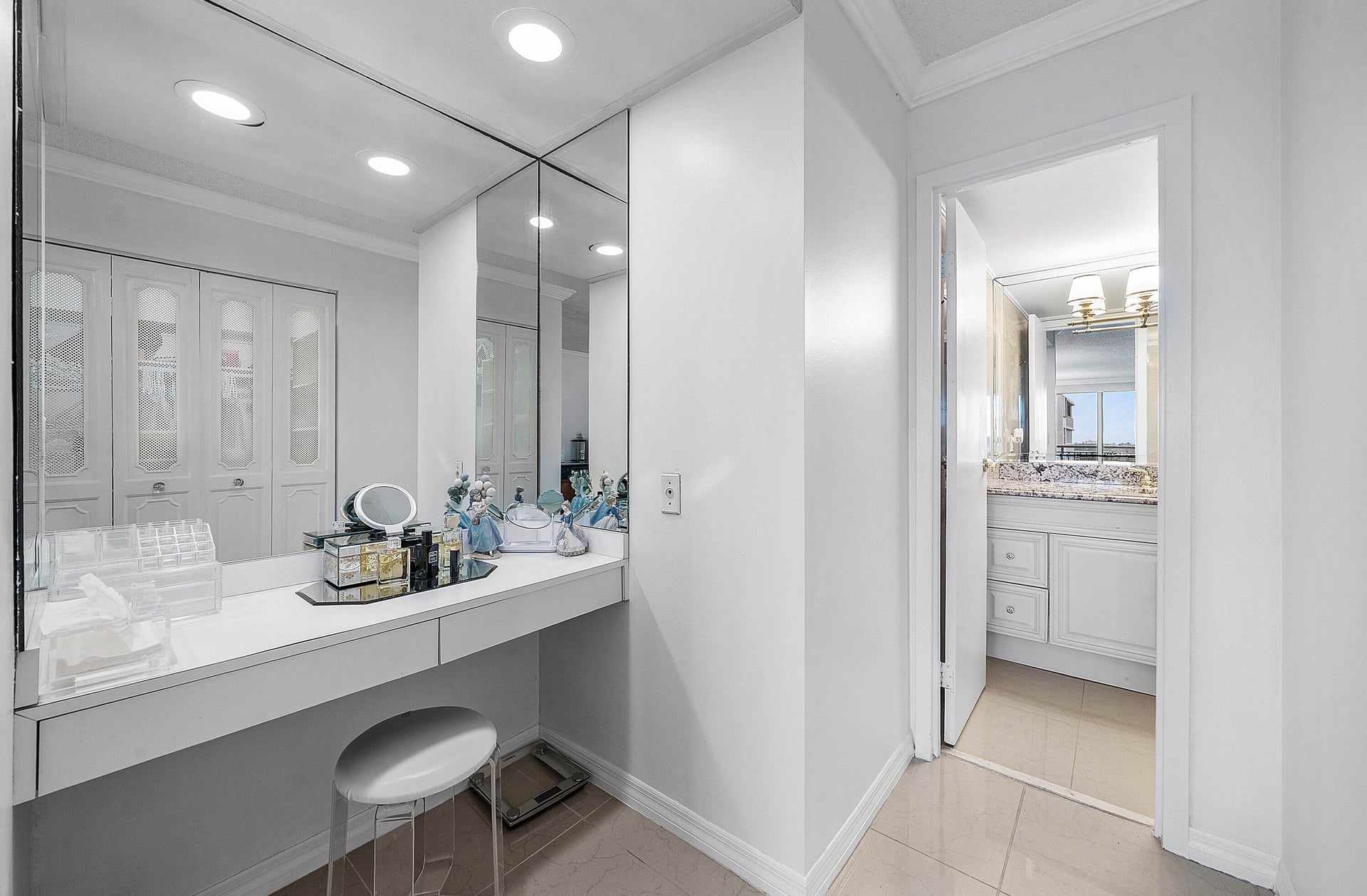 South Palm Beach Unit 815 photo 19
