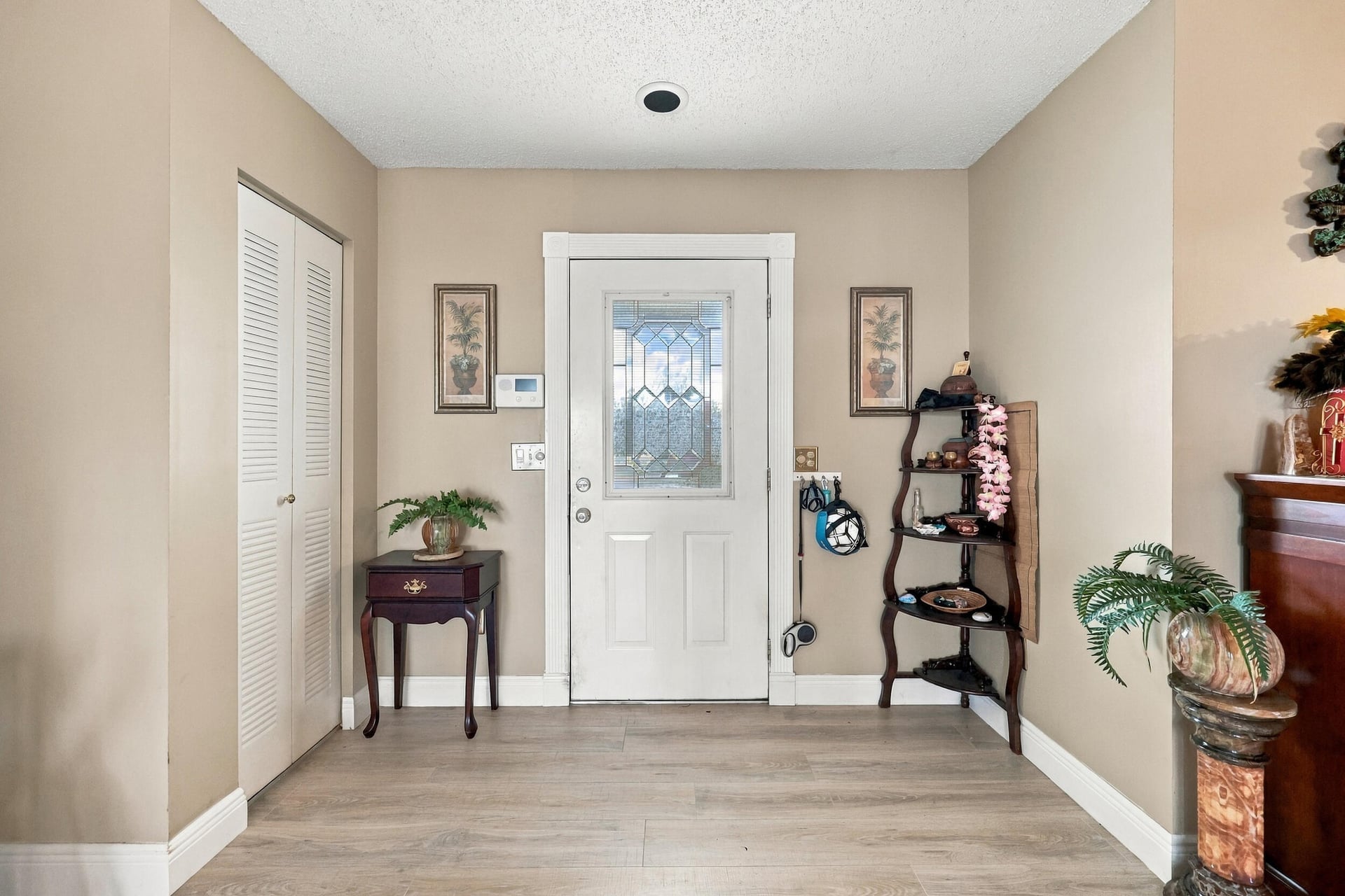  Residence photo 6