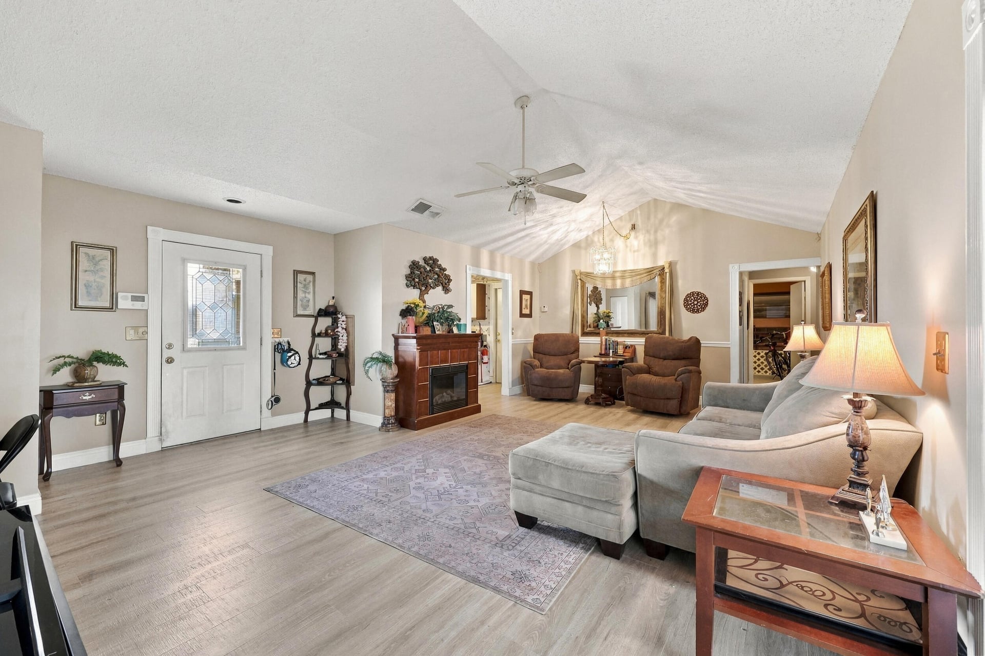  Residence photo 9
