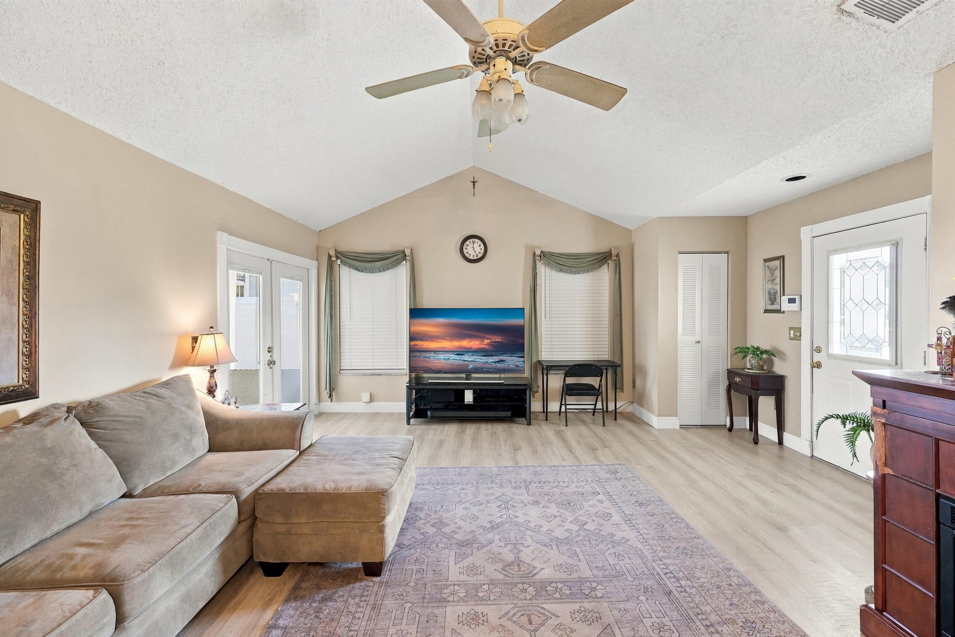  Residence photo 12