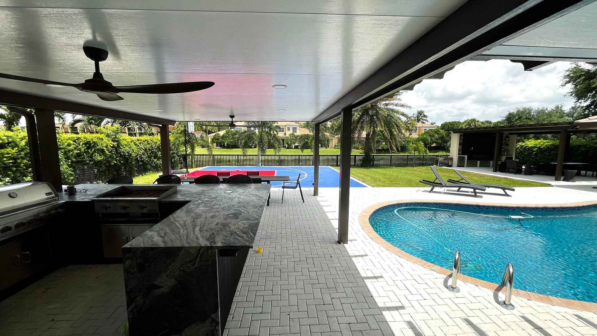 Residence photo 30