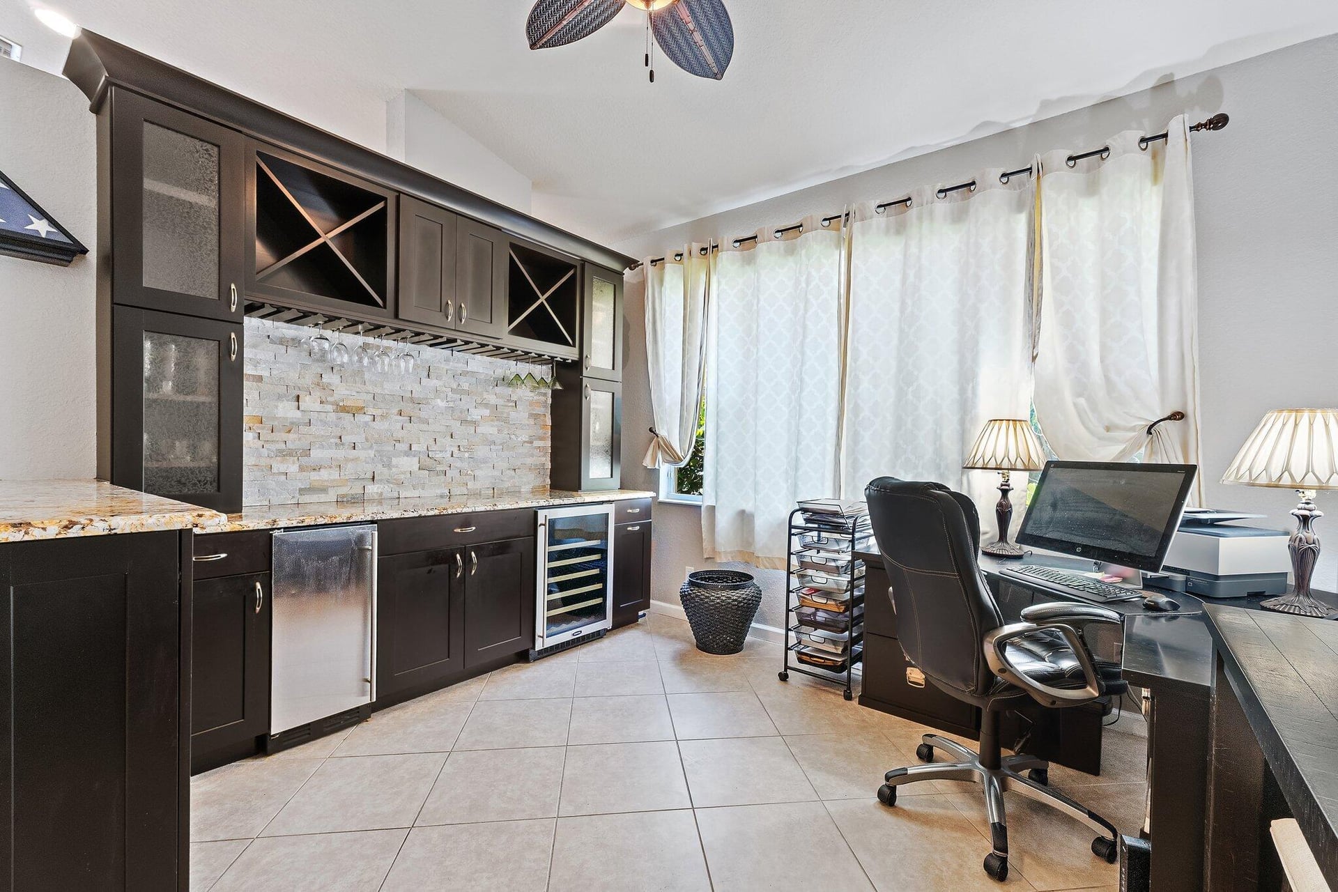 Residence photo 15