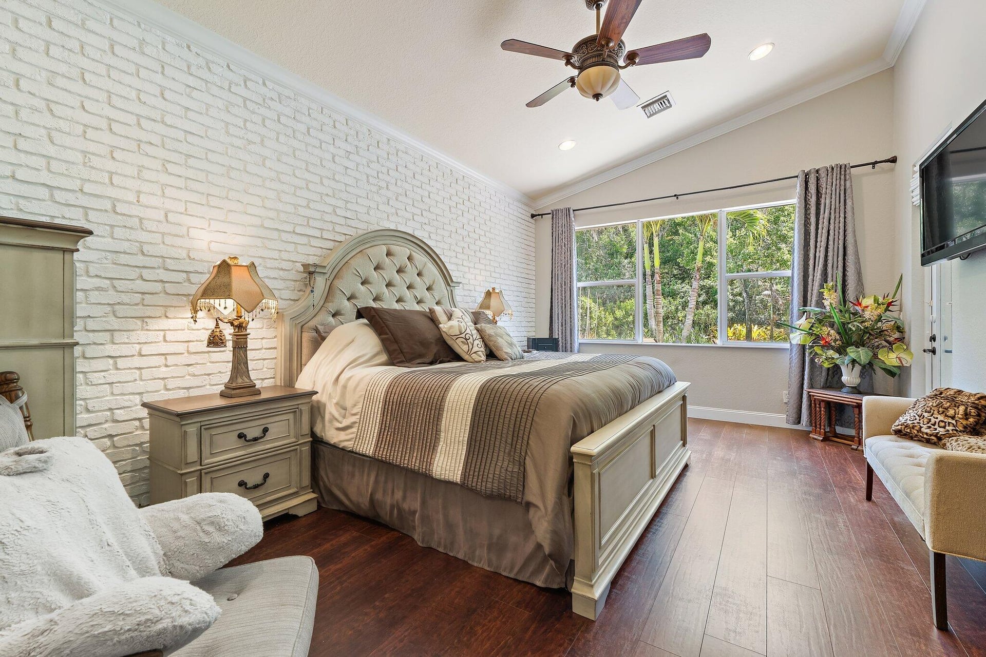 Residence photo 32