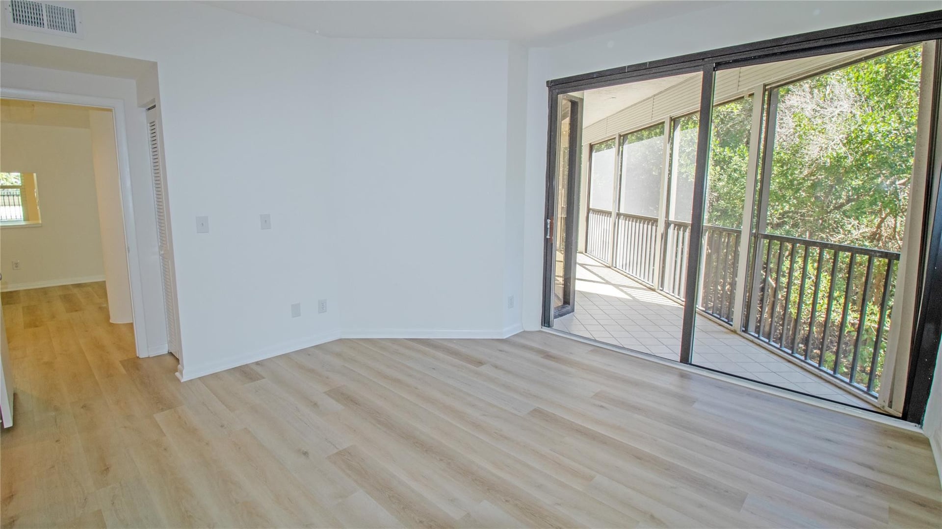  Unit 213 photo 11