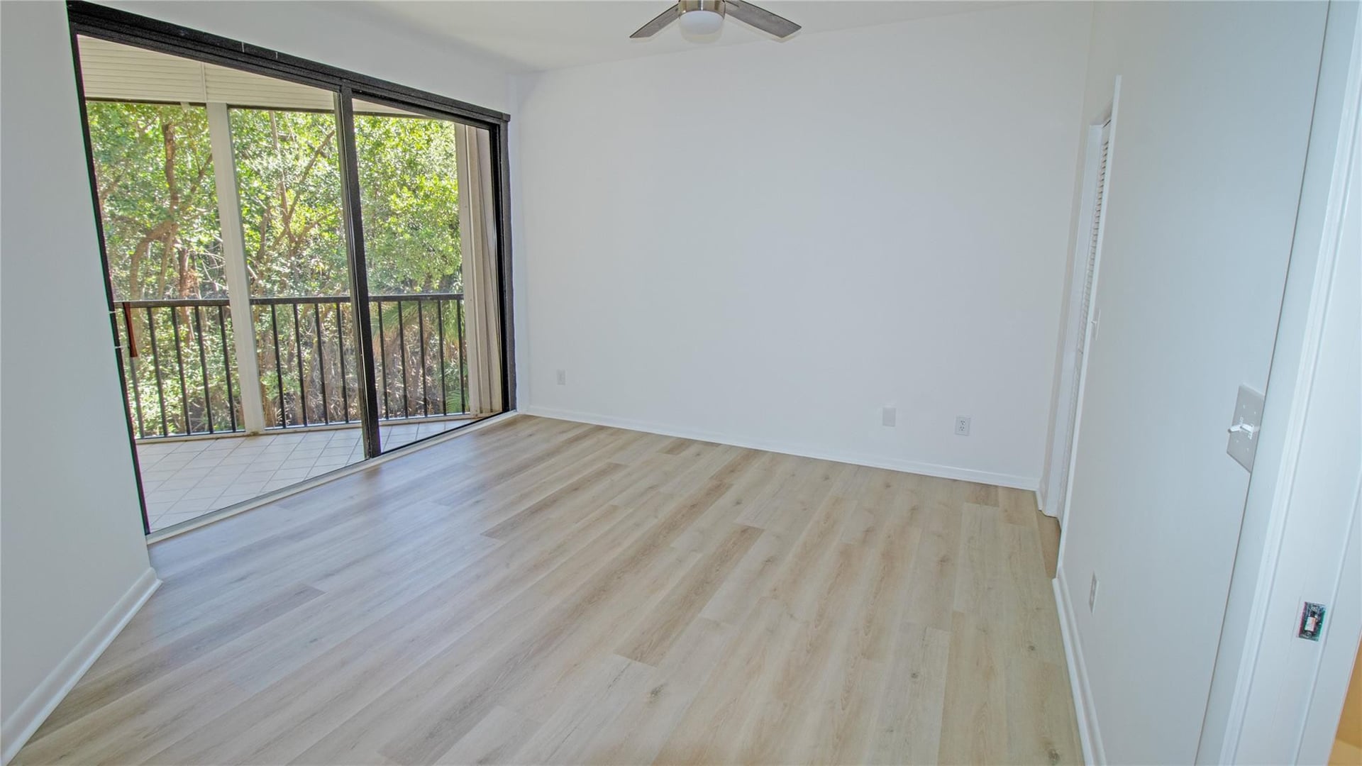  Unit 213 photo 13