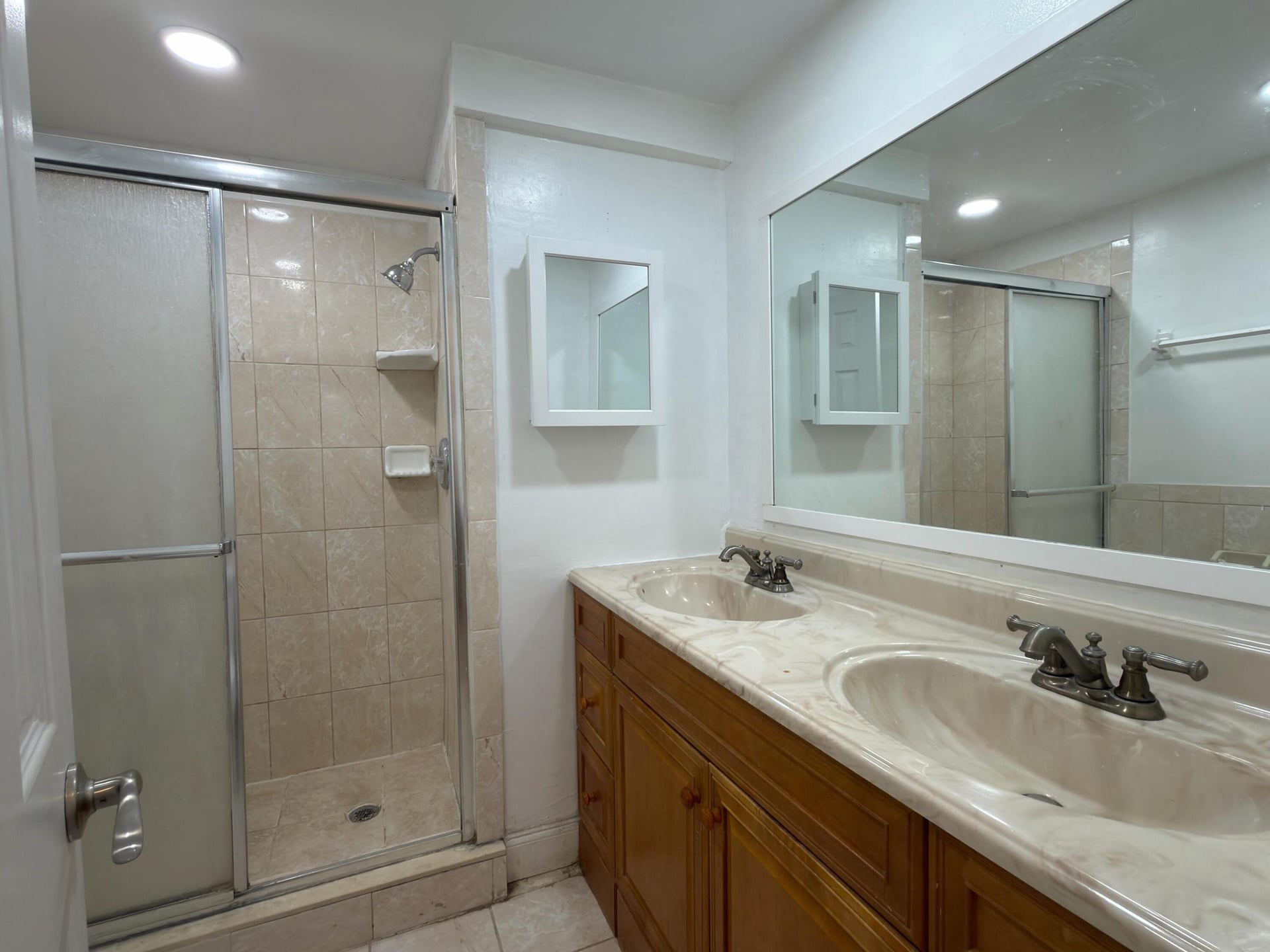 Unit 0370 photo 9