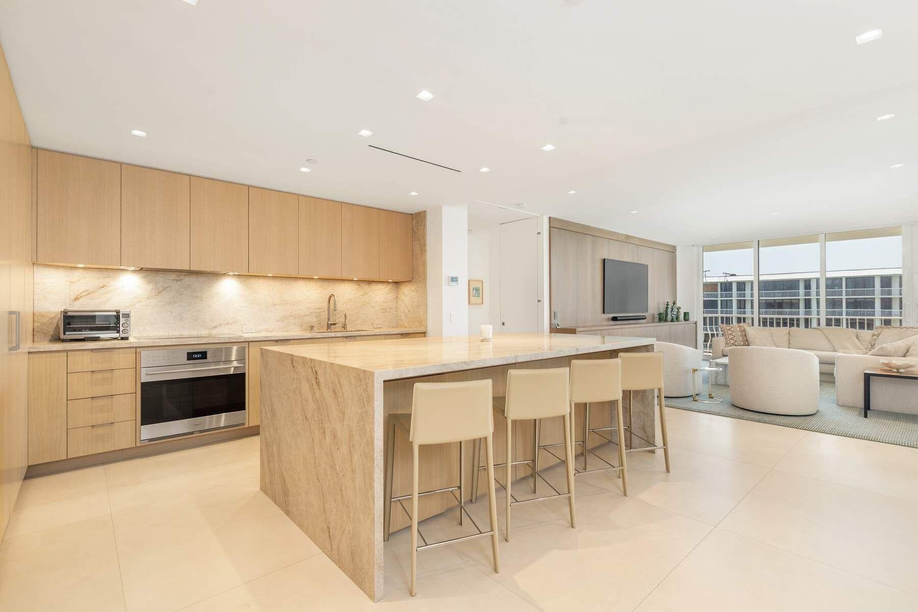 Sloan's Curve Palm Beach Unit S-507 photo 6