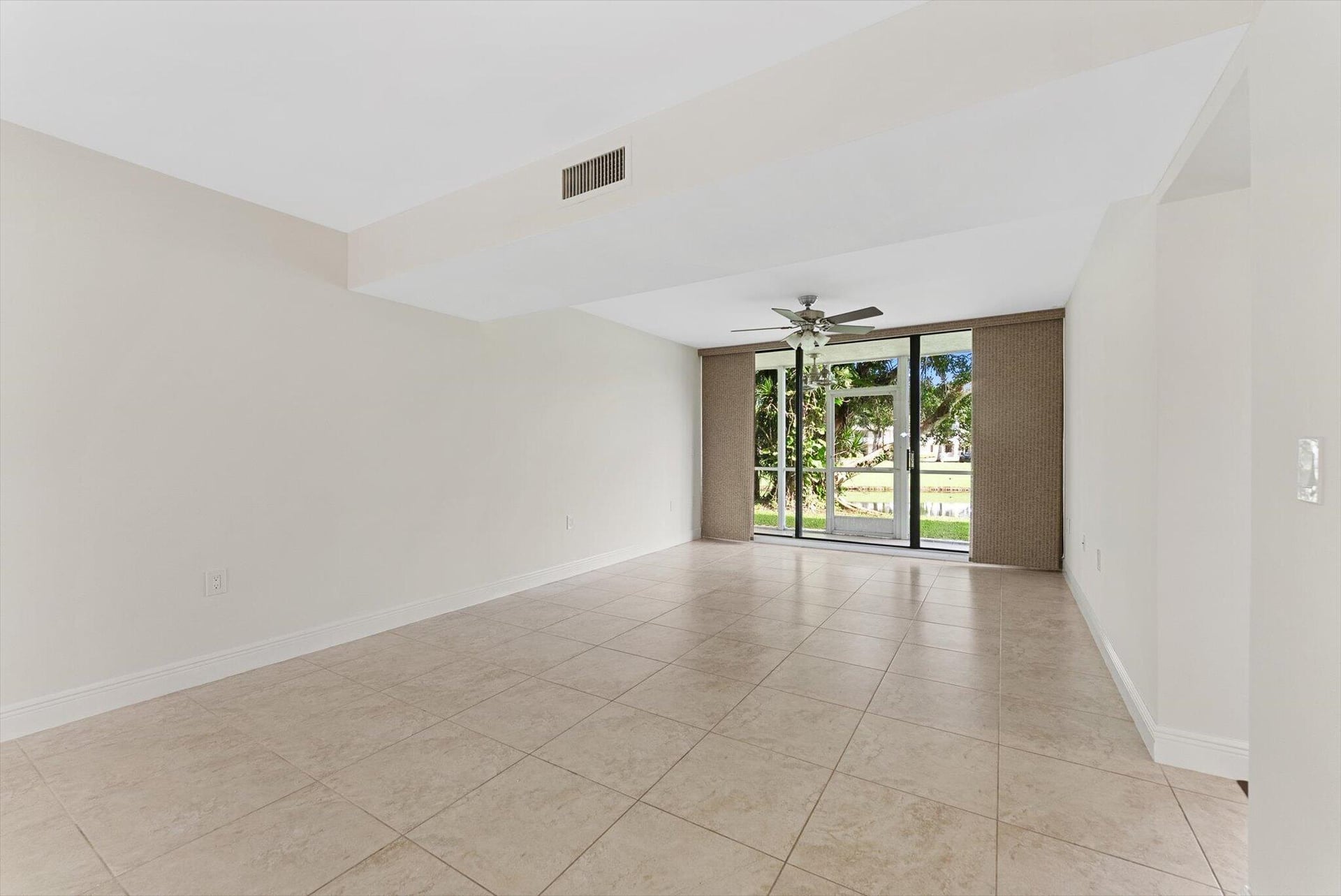  Unit 102 photo 10