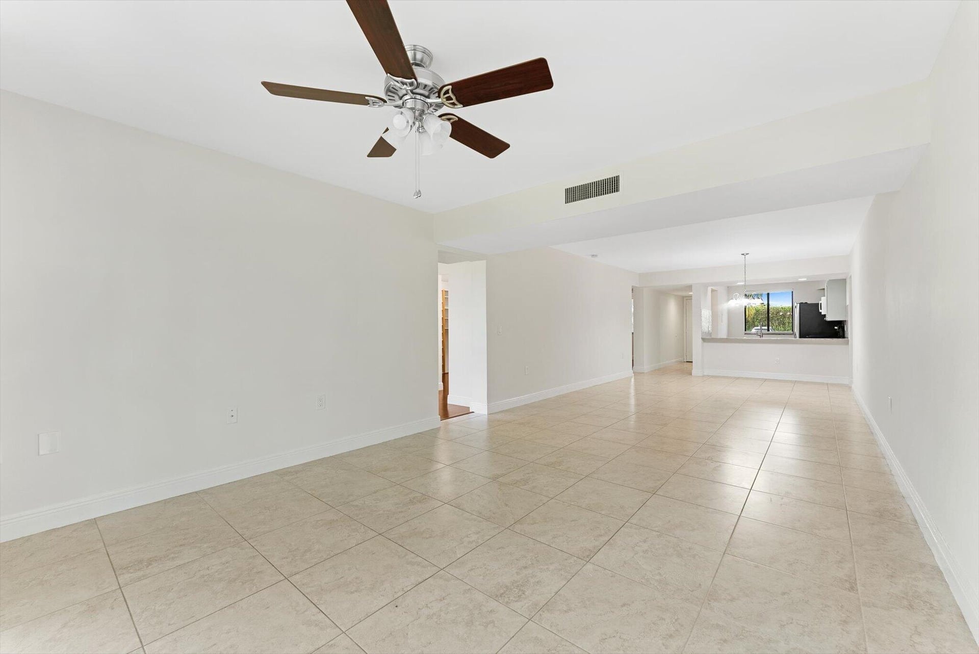  Unit 102 photo 11