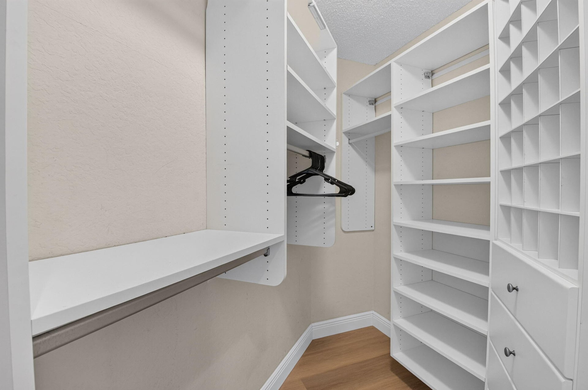 Residence photo 28