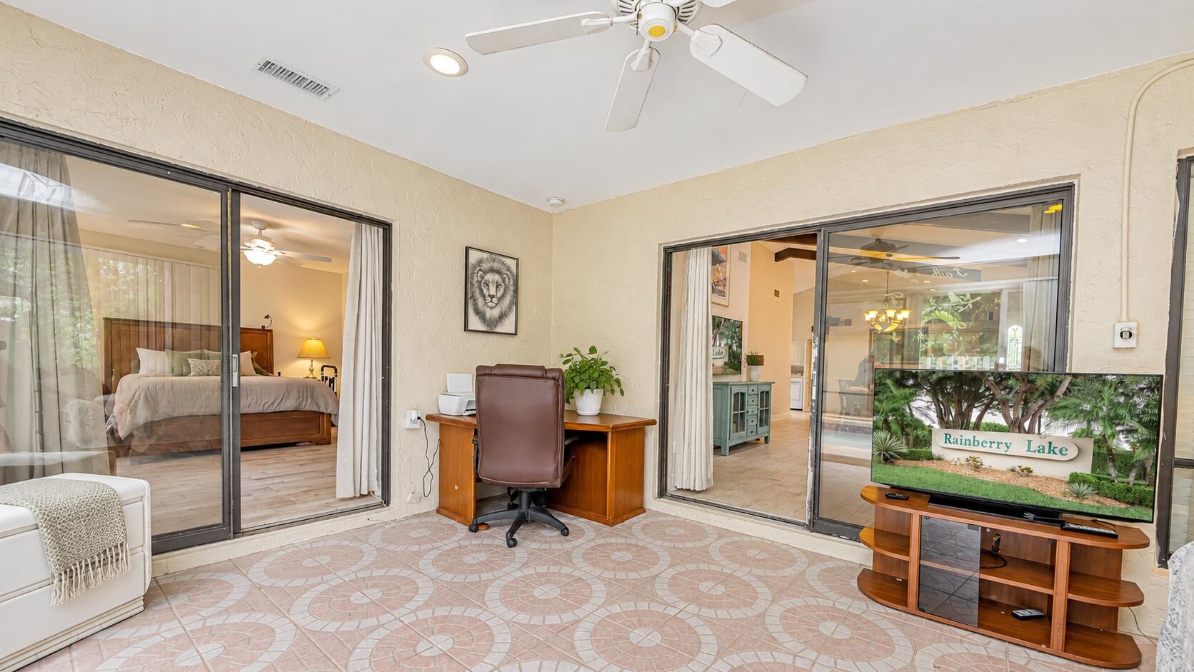 Residence photo 23