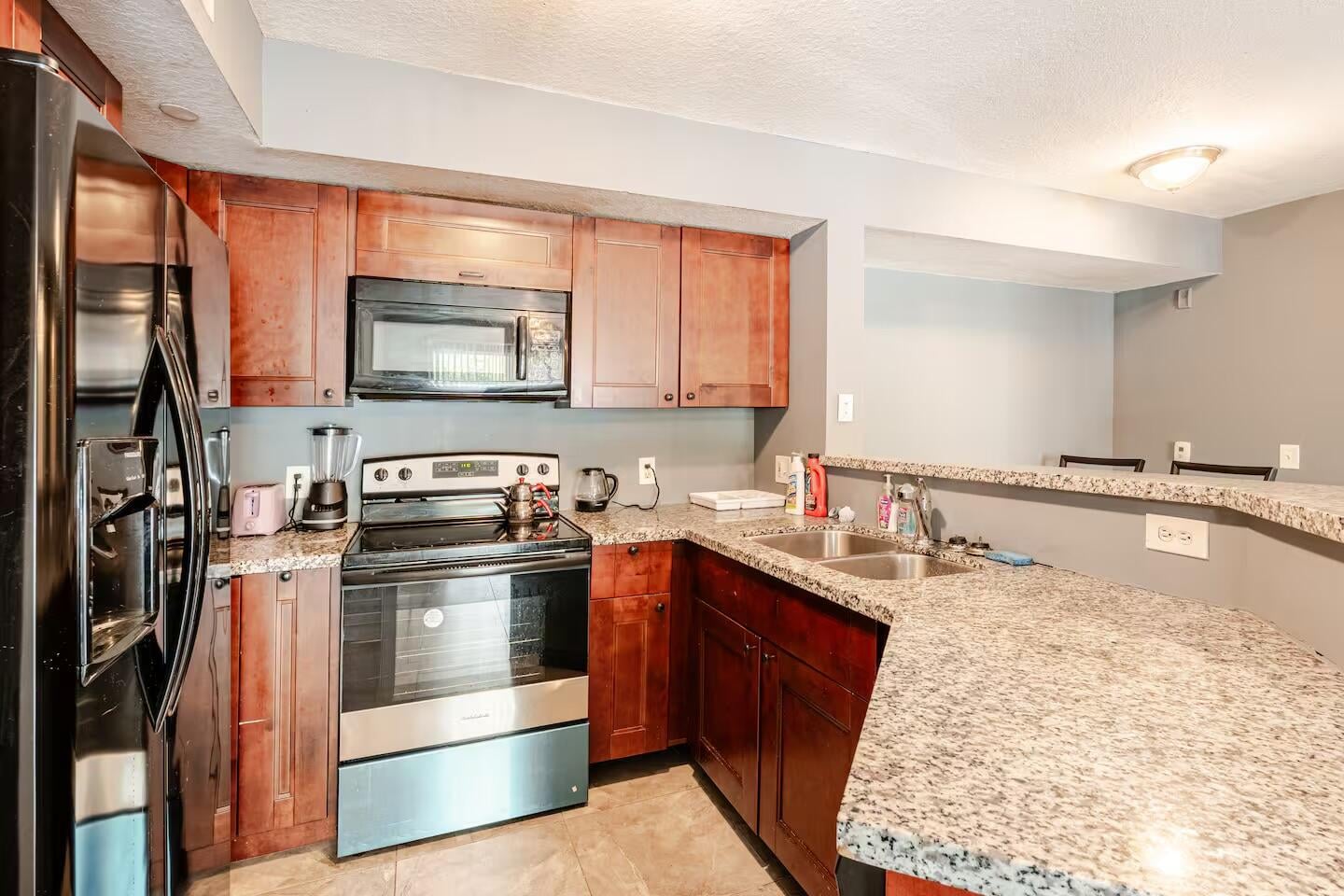 Unit 105 photo 7