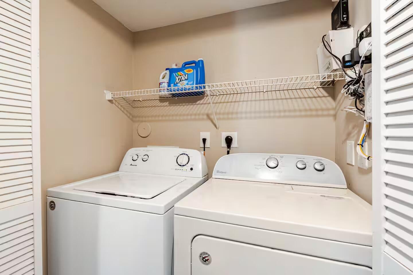 Unit 105 photo 8