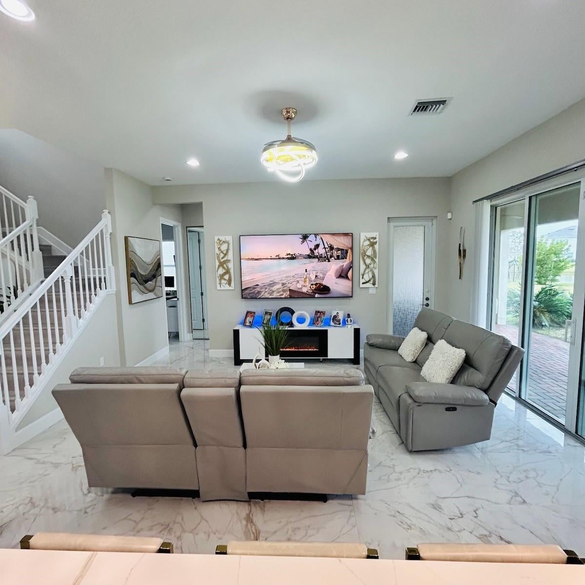 Residence photo 12