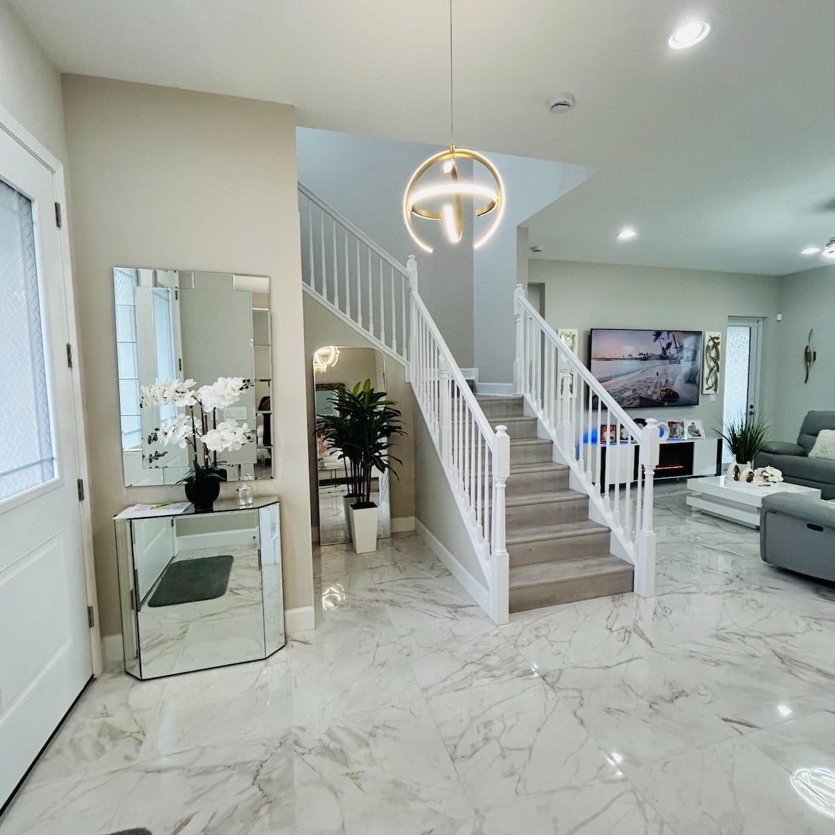  Residence photo 4