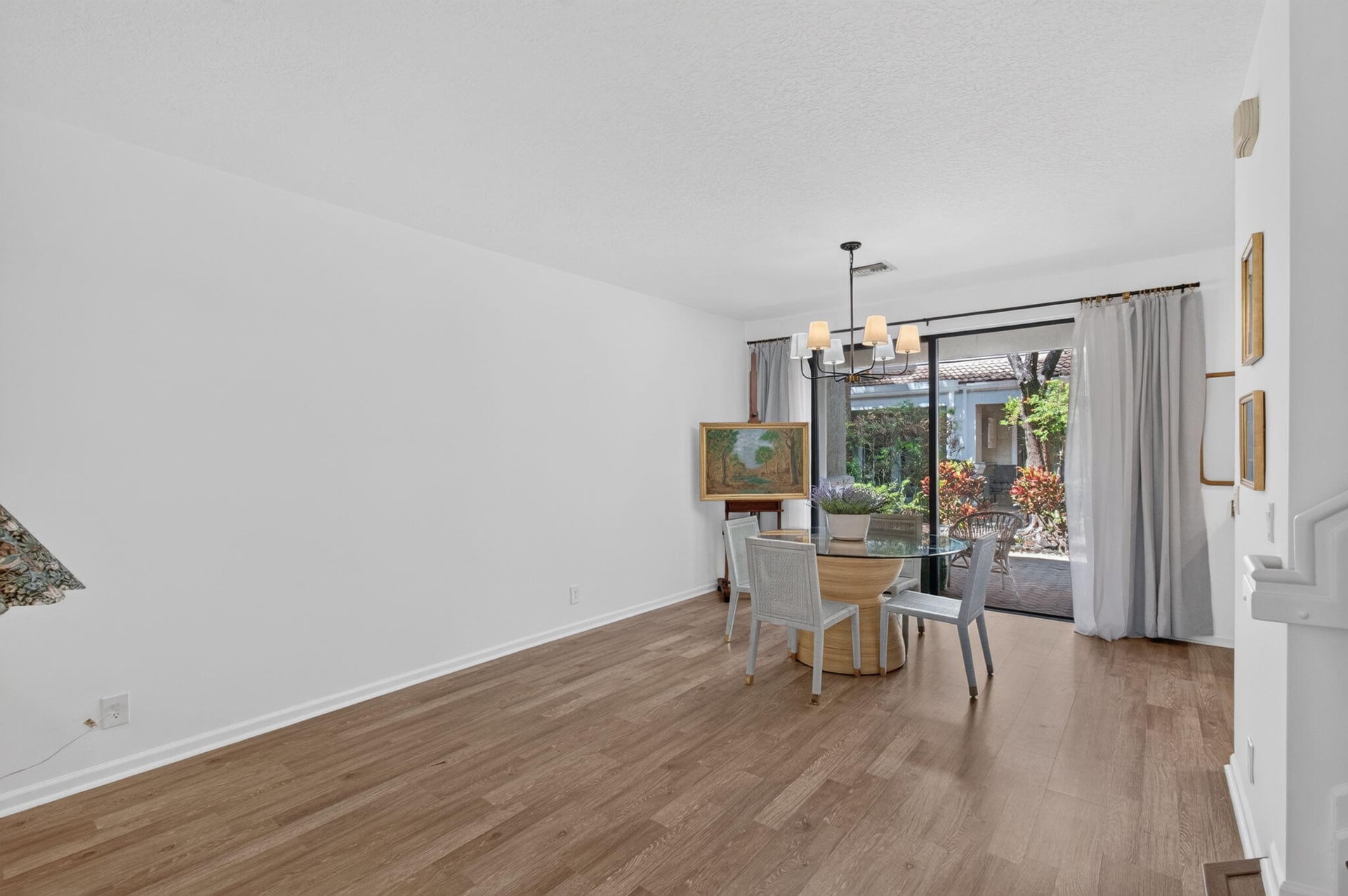  Residence photo 9