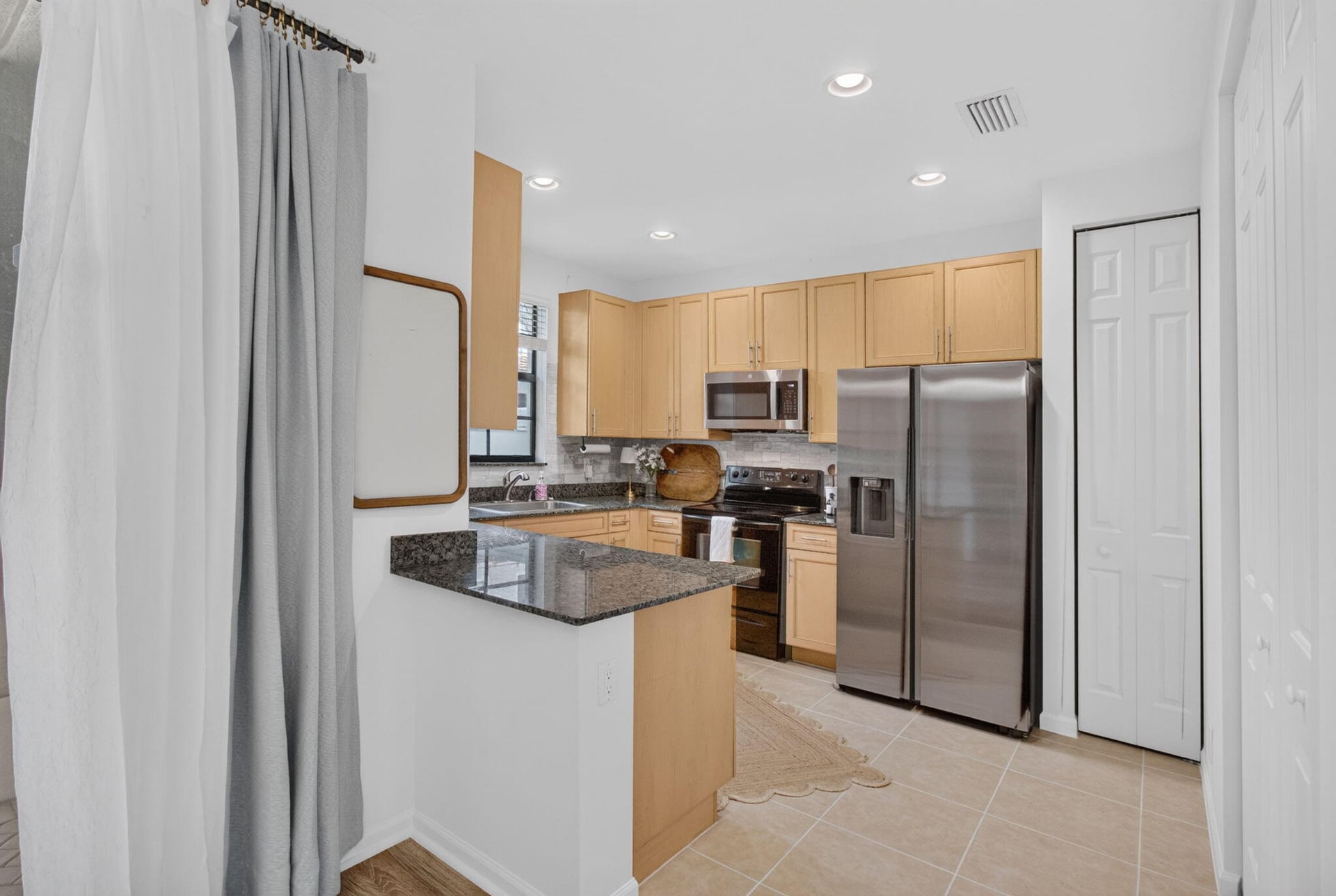  Residence photo 16