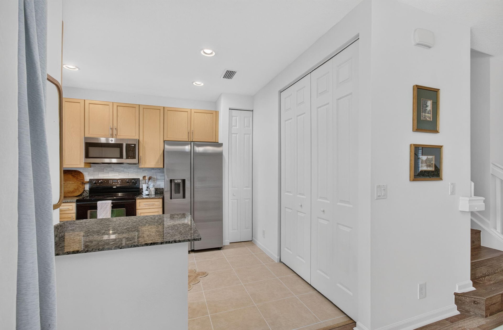  Residence photo 17