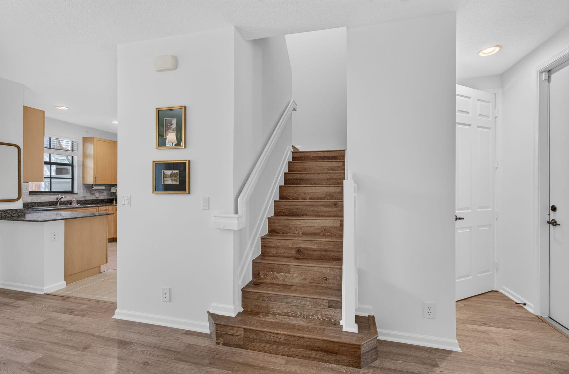  Residence photo 28