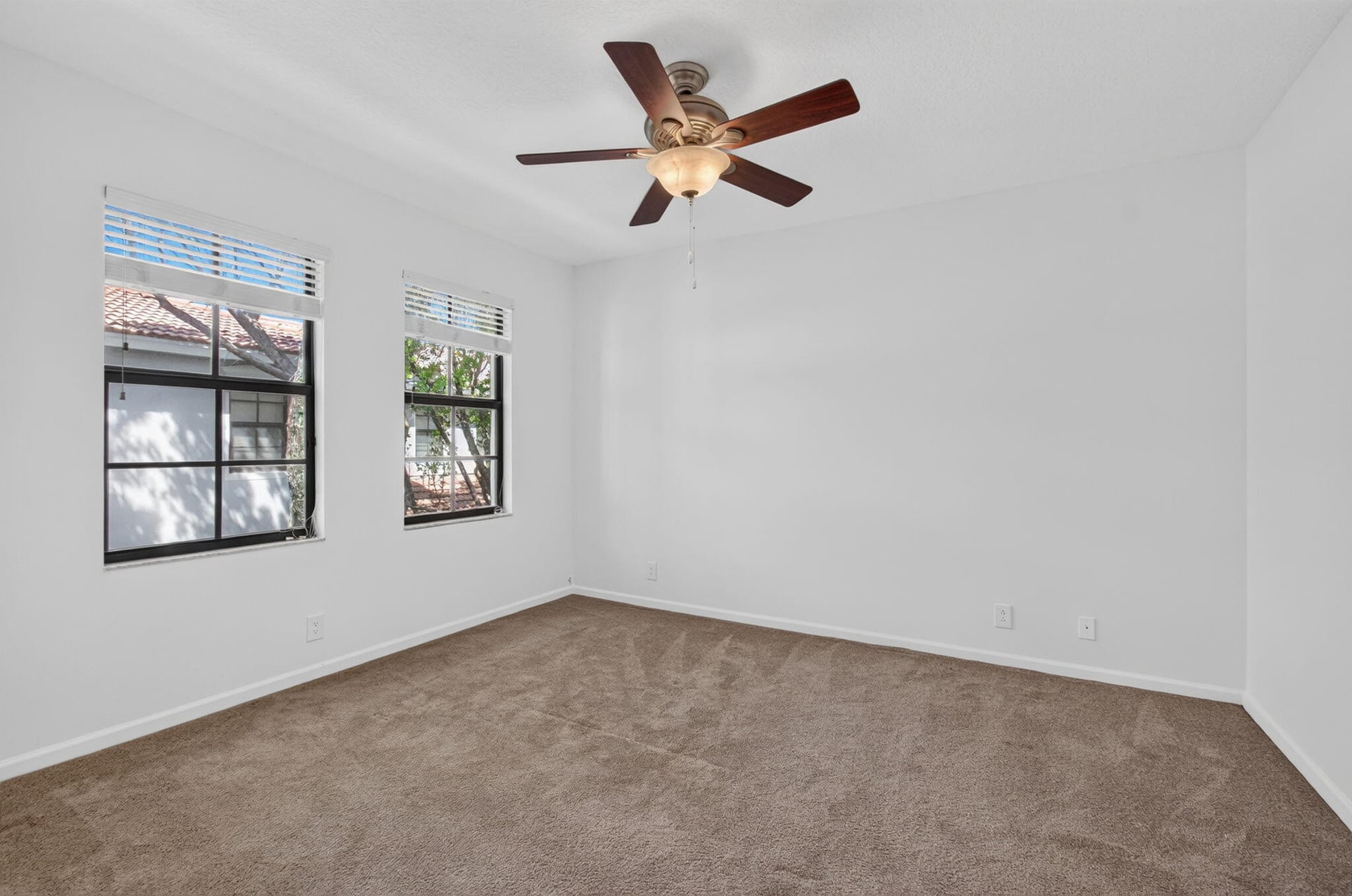  Residence photo 35