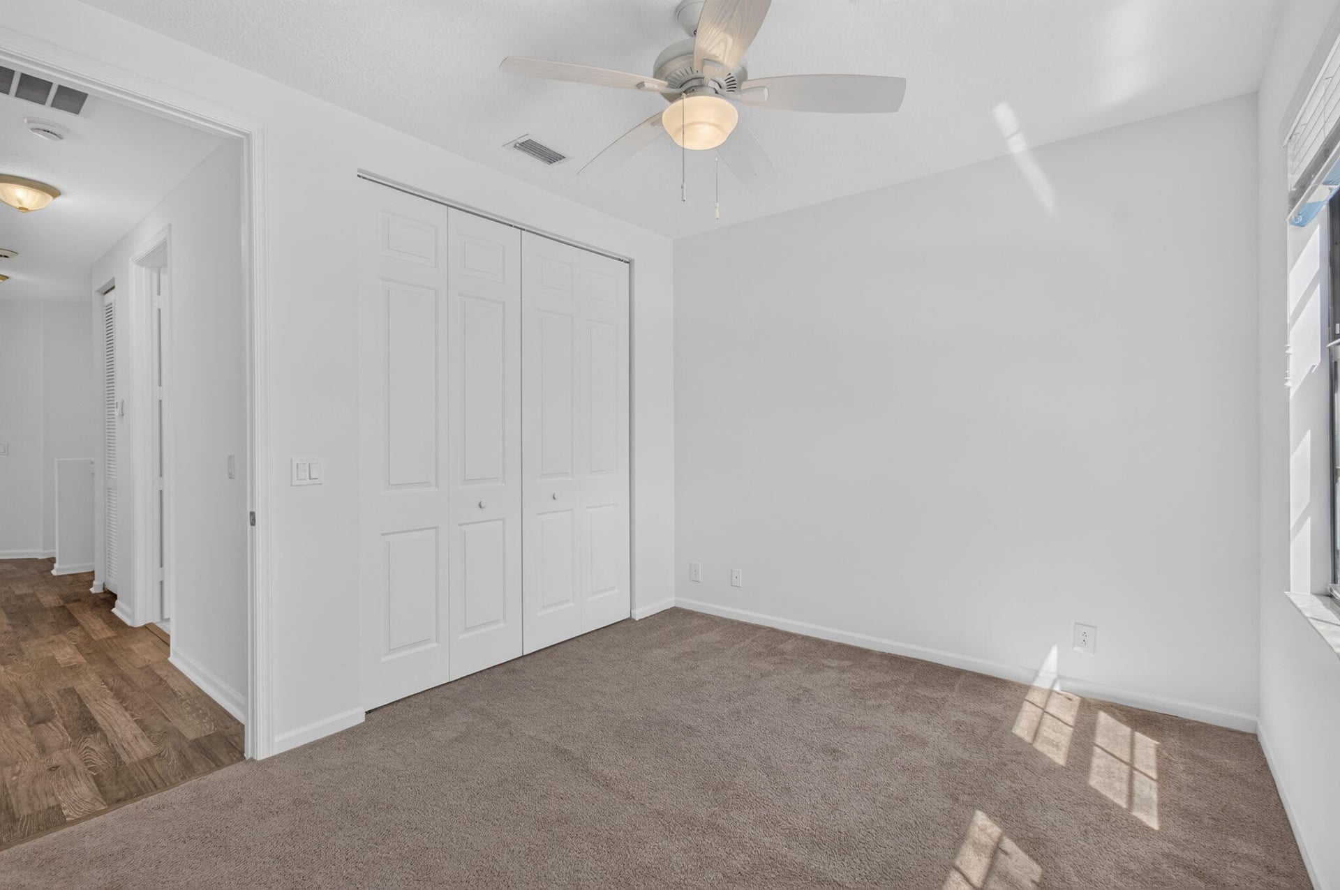  Residence photo 49