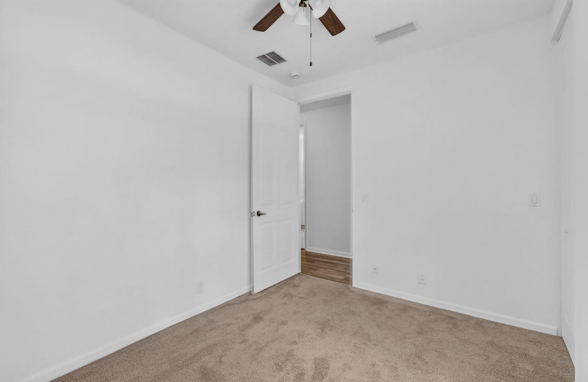  Residence photo 53