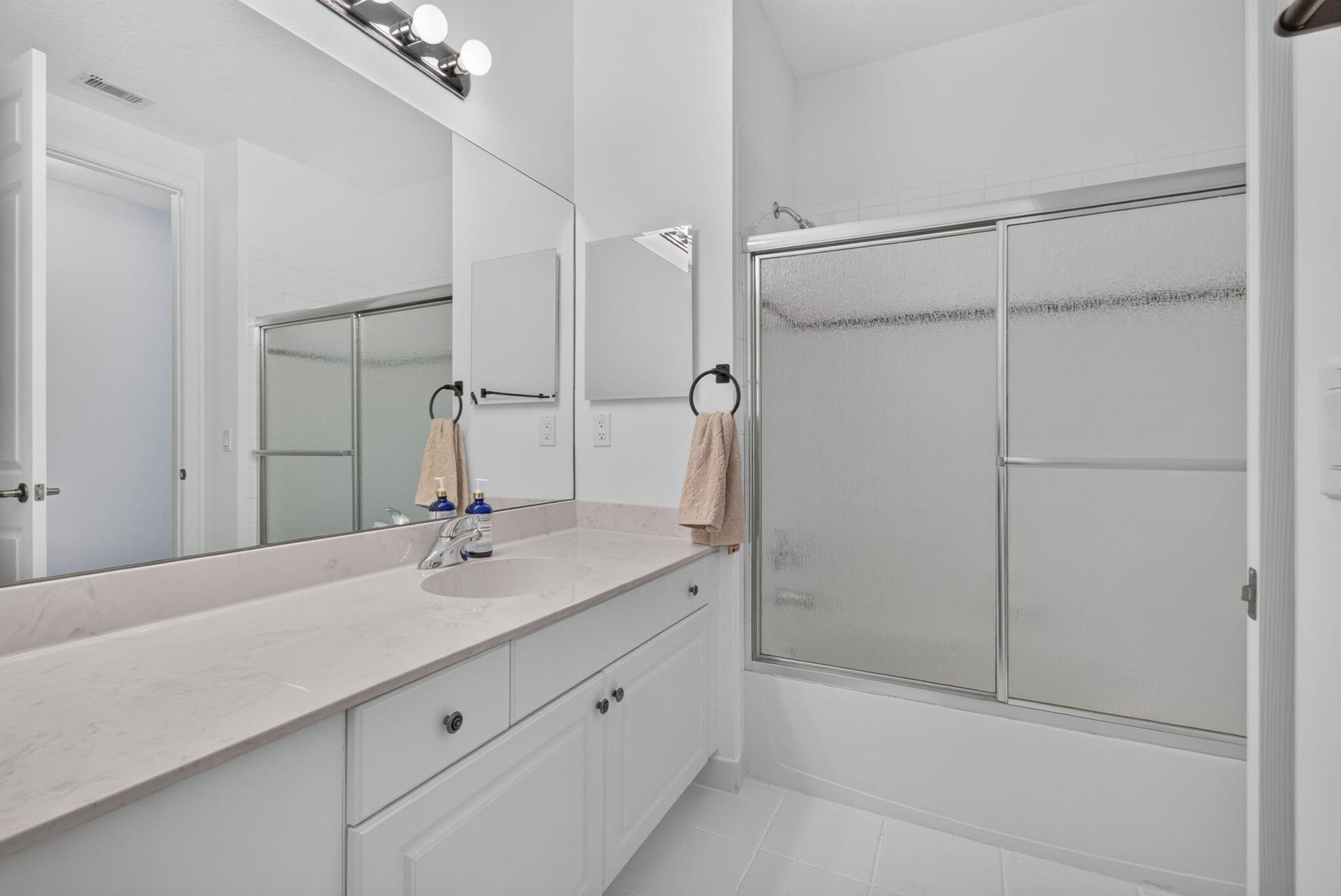  Residence photo 57