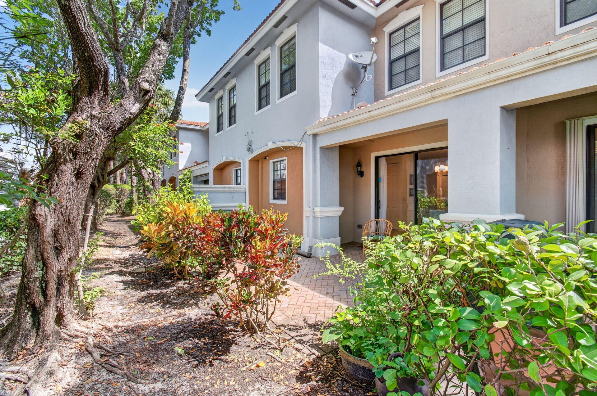  Residence photo 64