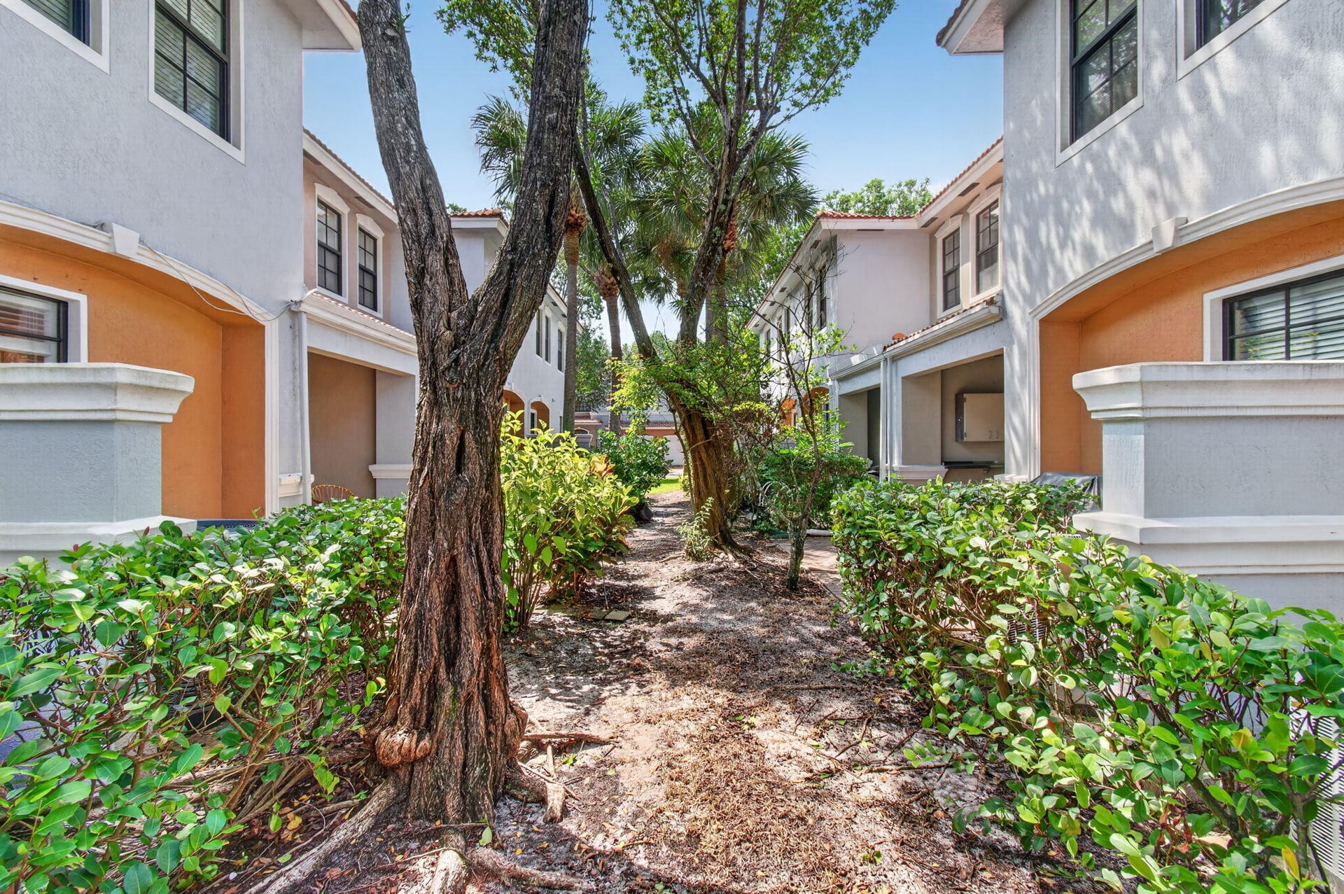  Residence photo 66