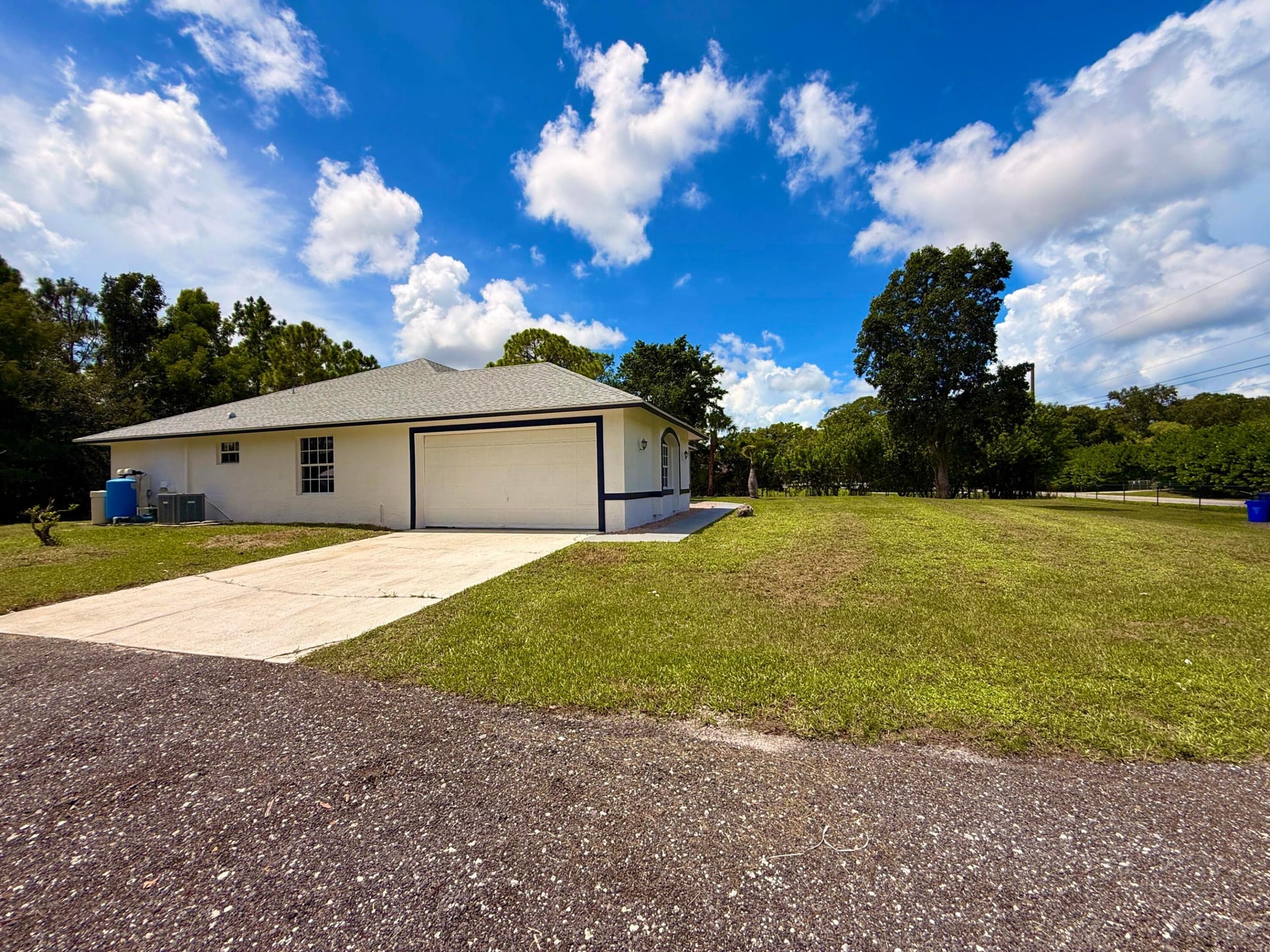 Residence photo 2