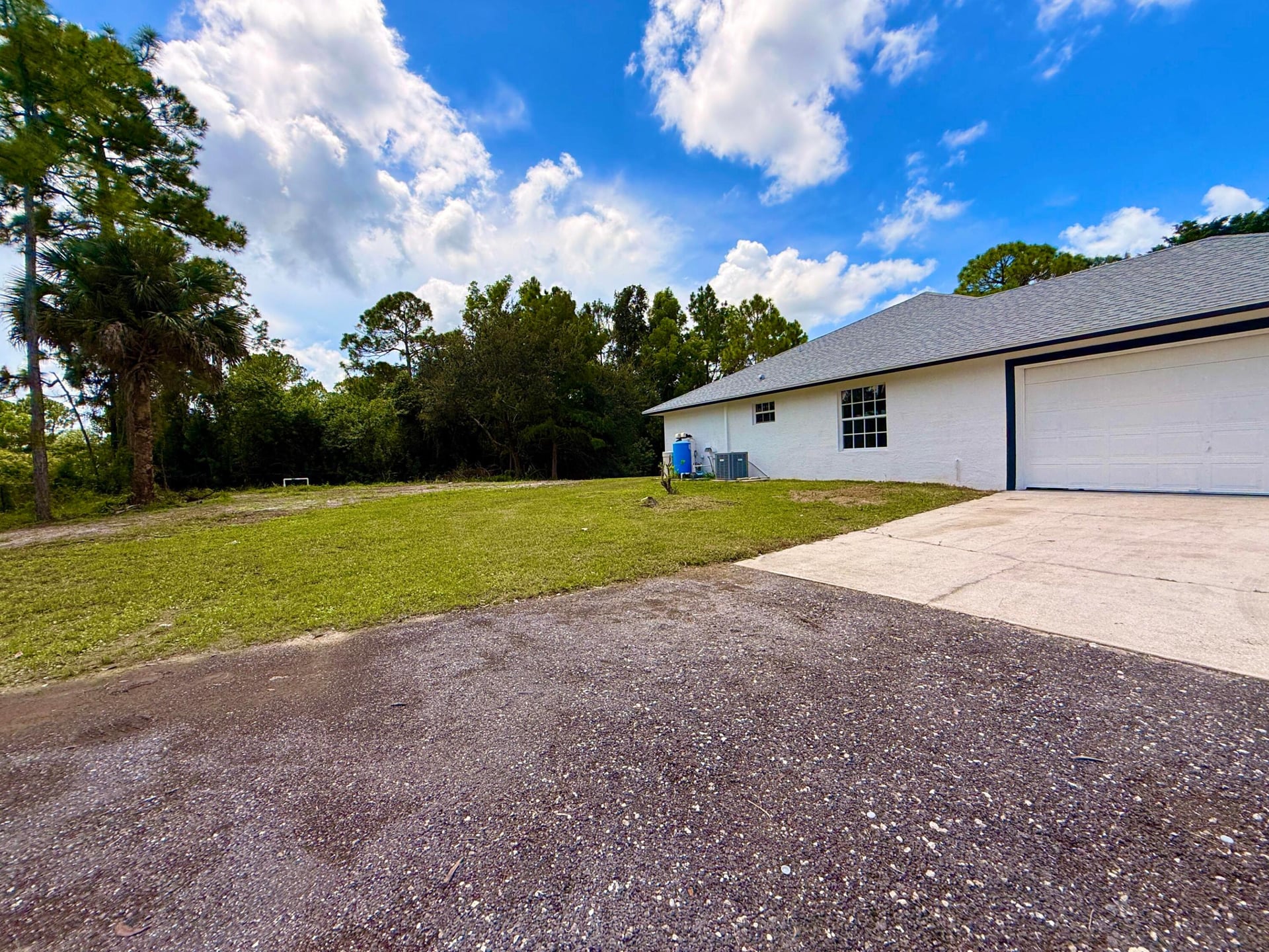 Residence photo 5