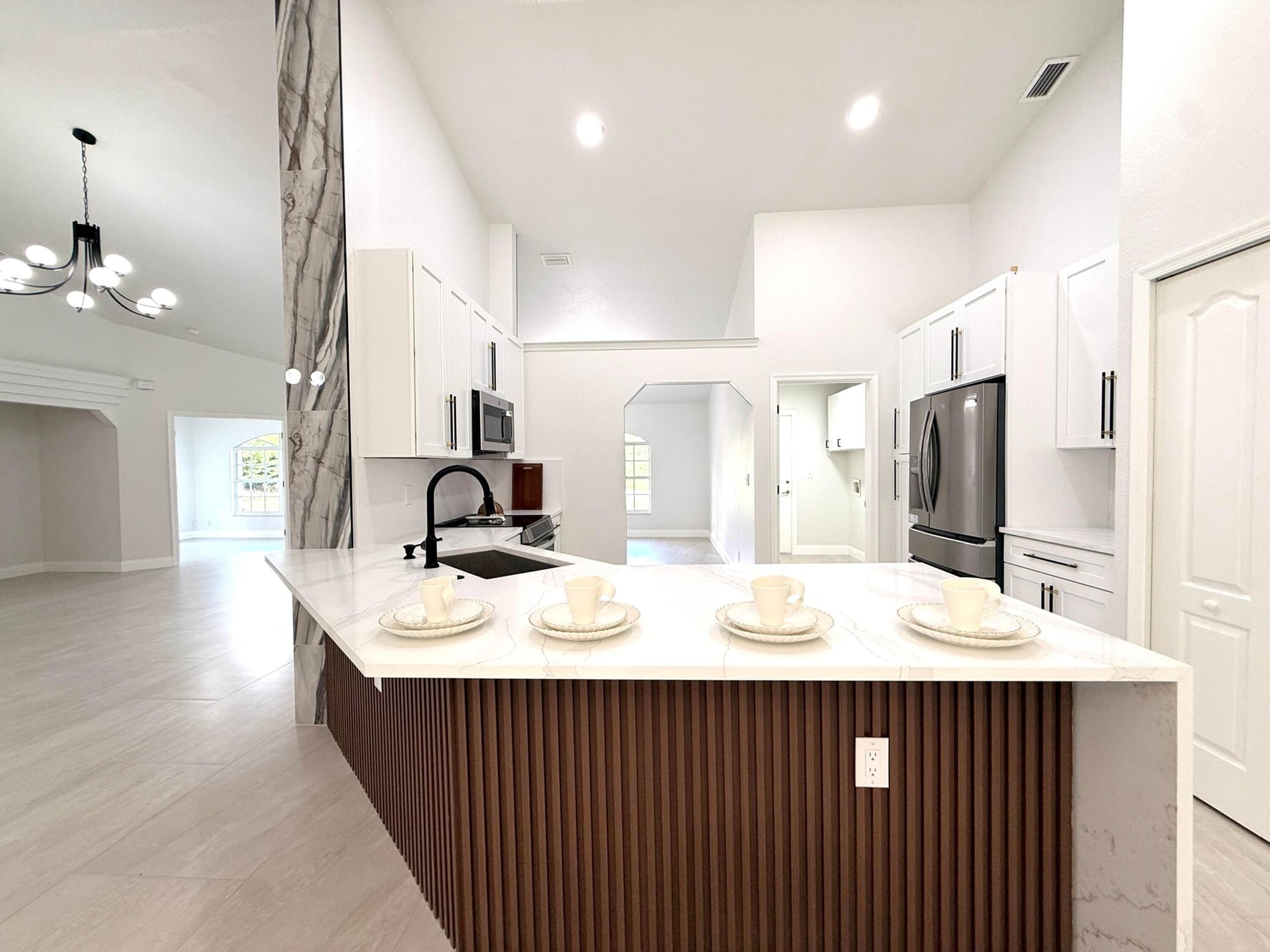 Residence photo 77