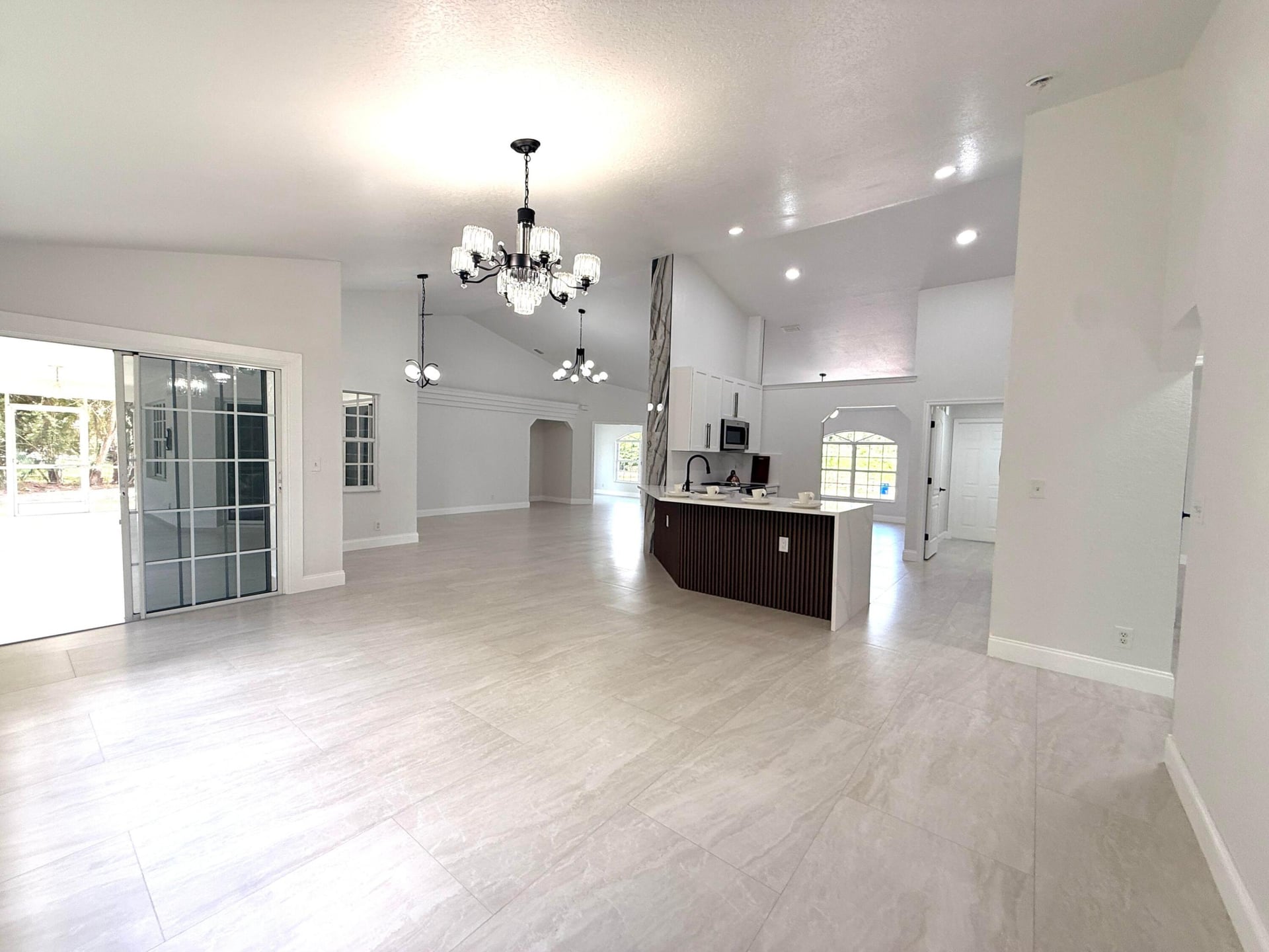 Residence photo 79