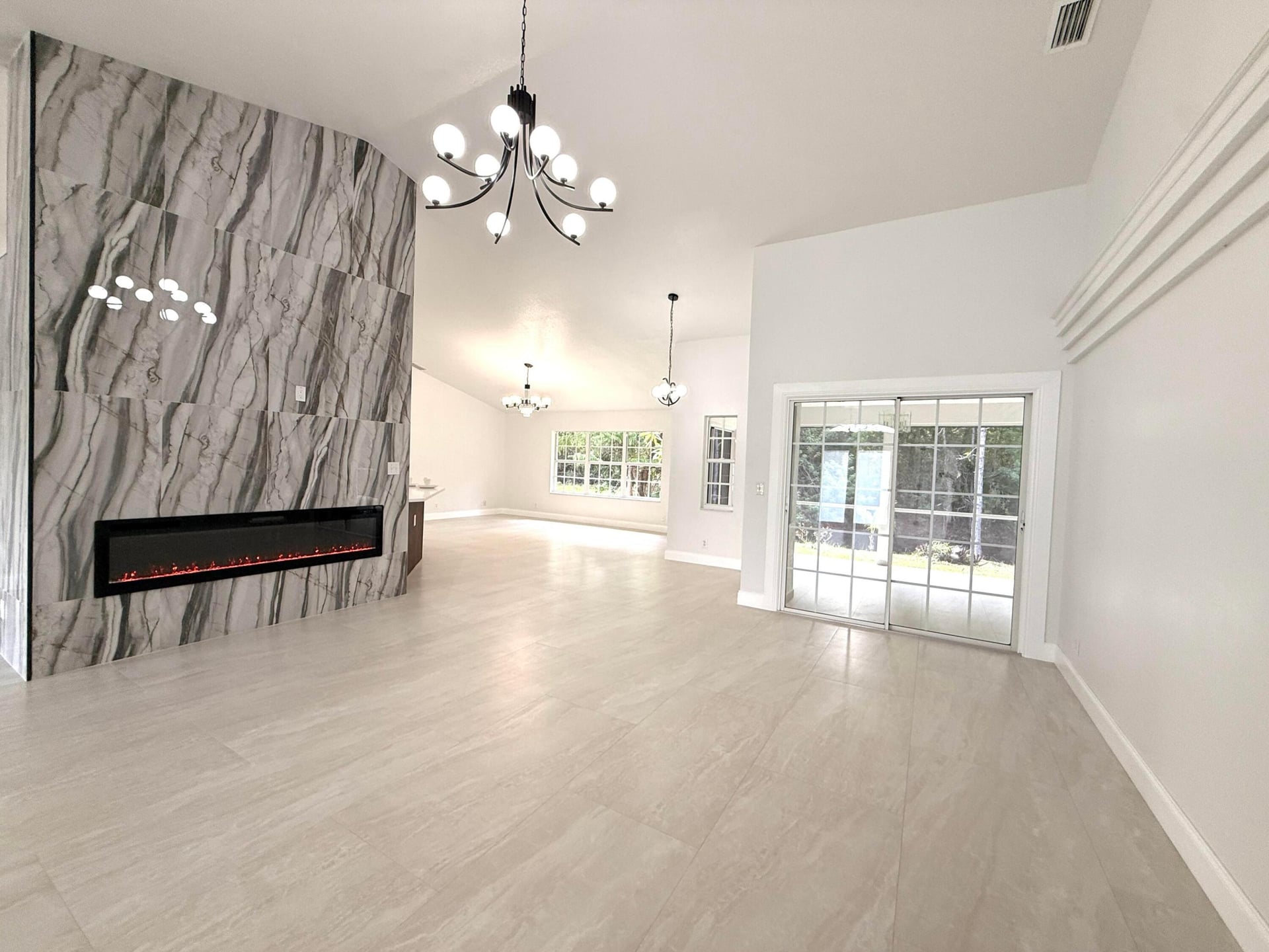 Residence photo 81