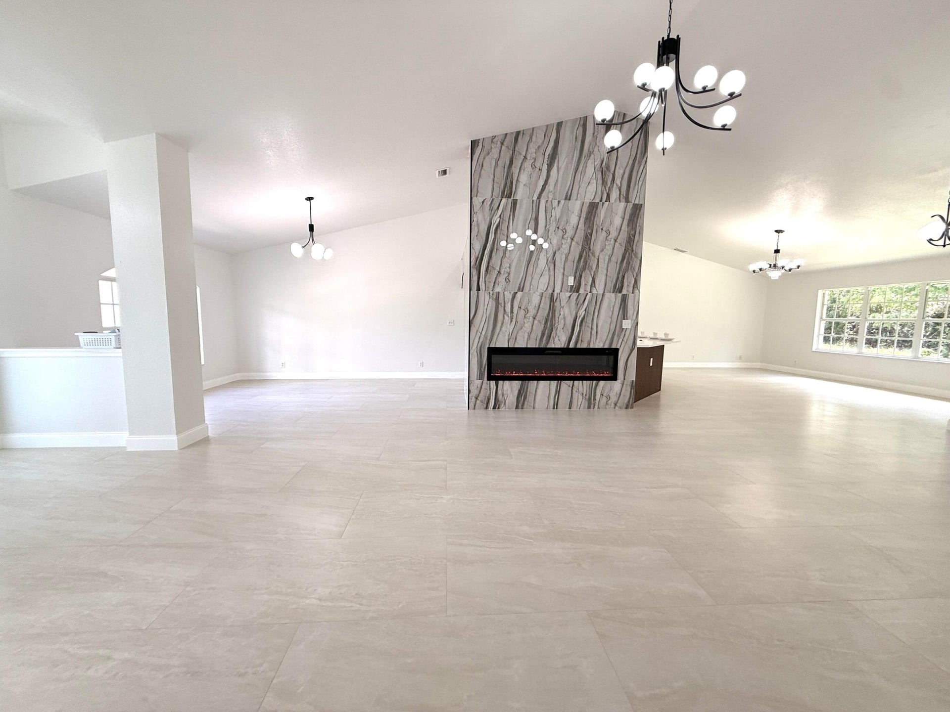 Residence photo 95