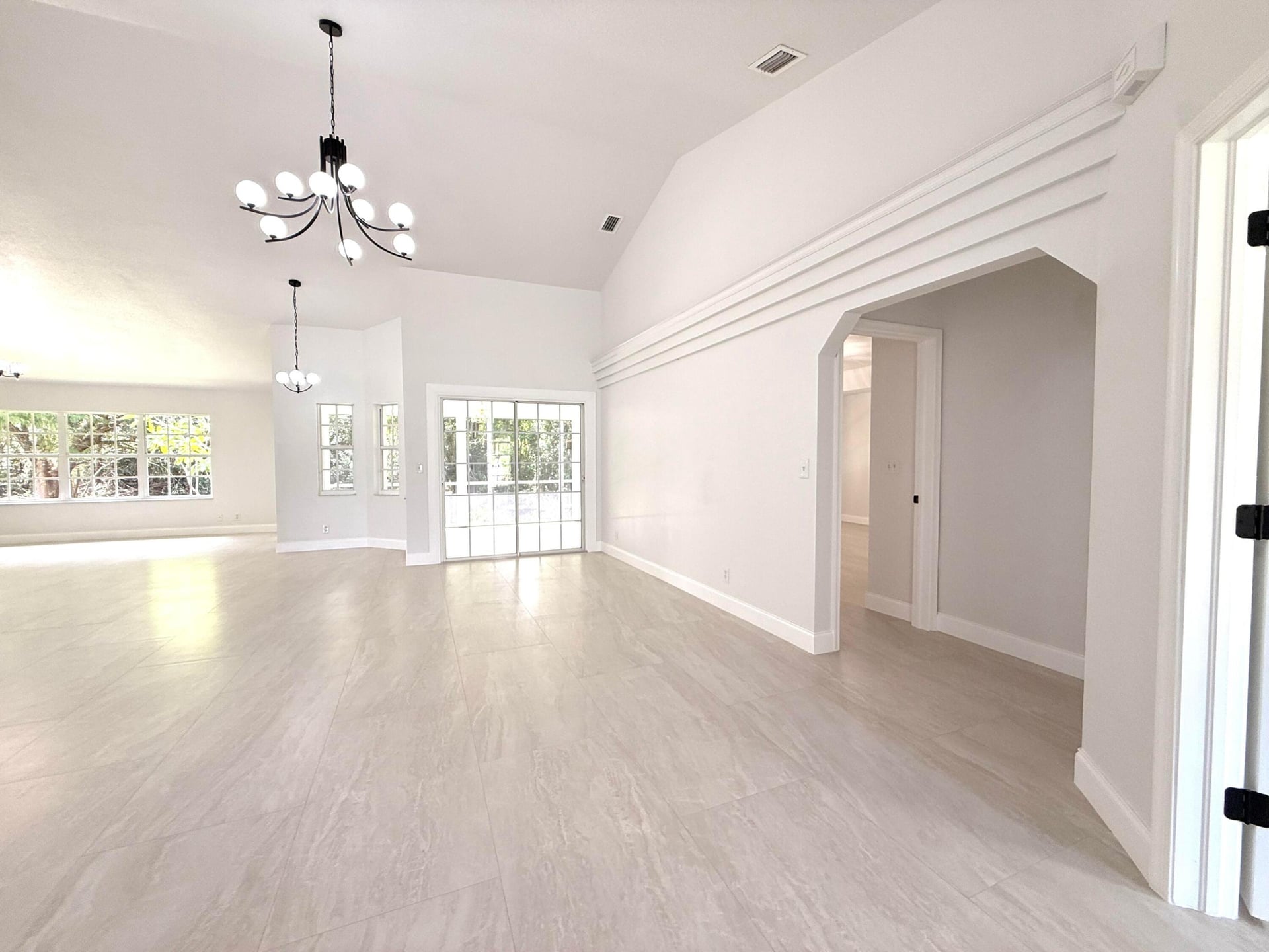 Residence photo 96