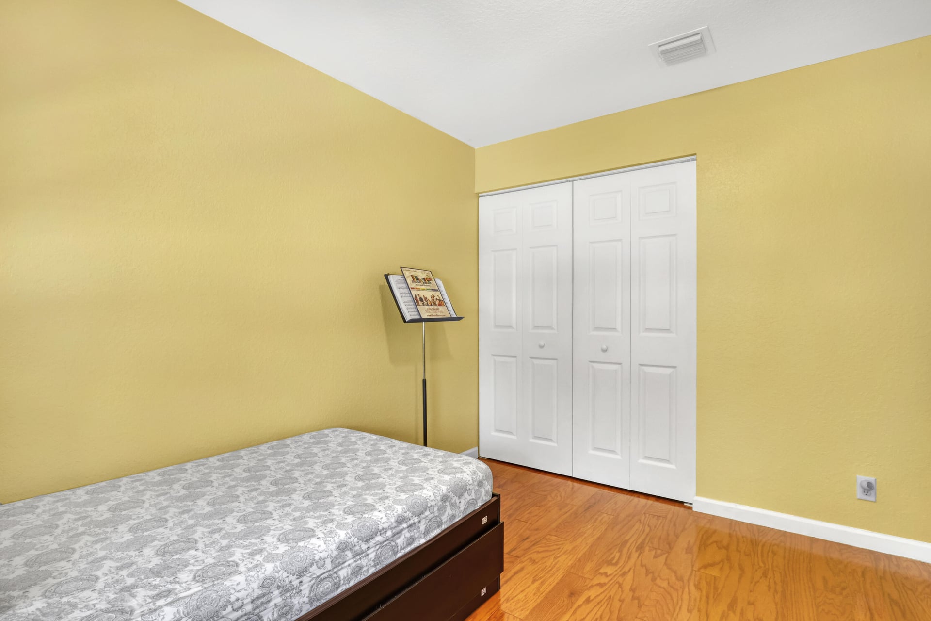 Residence photo 19