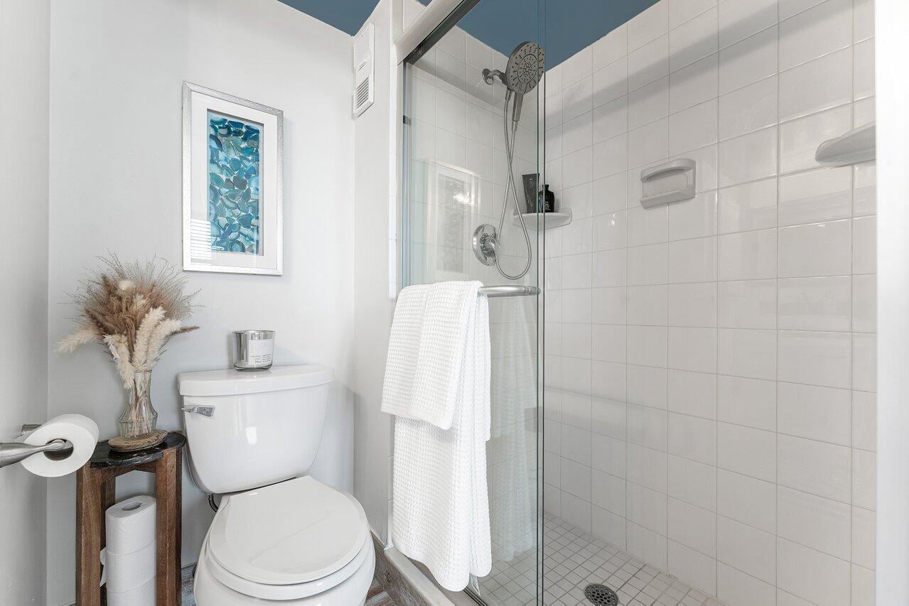  Unit 502 photo 26