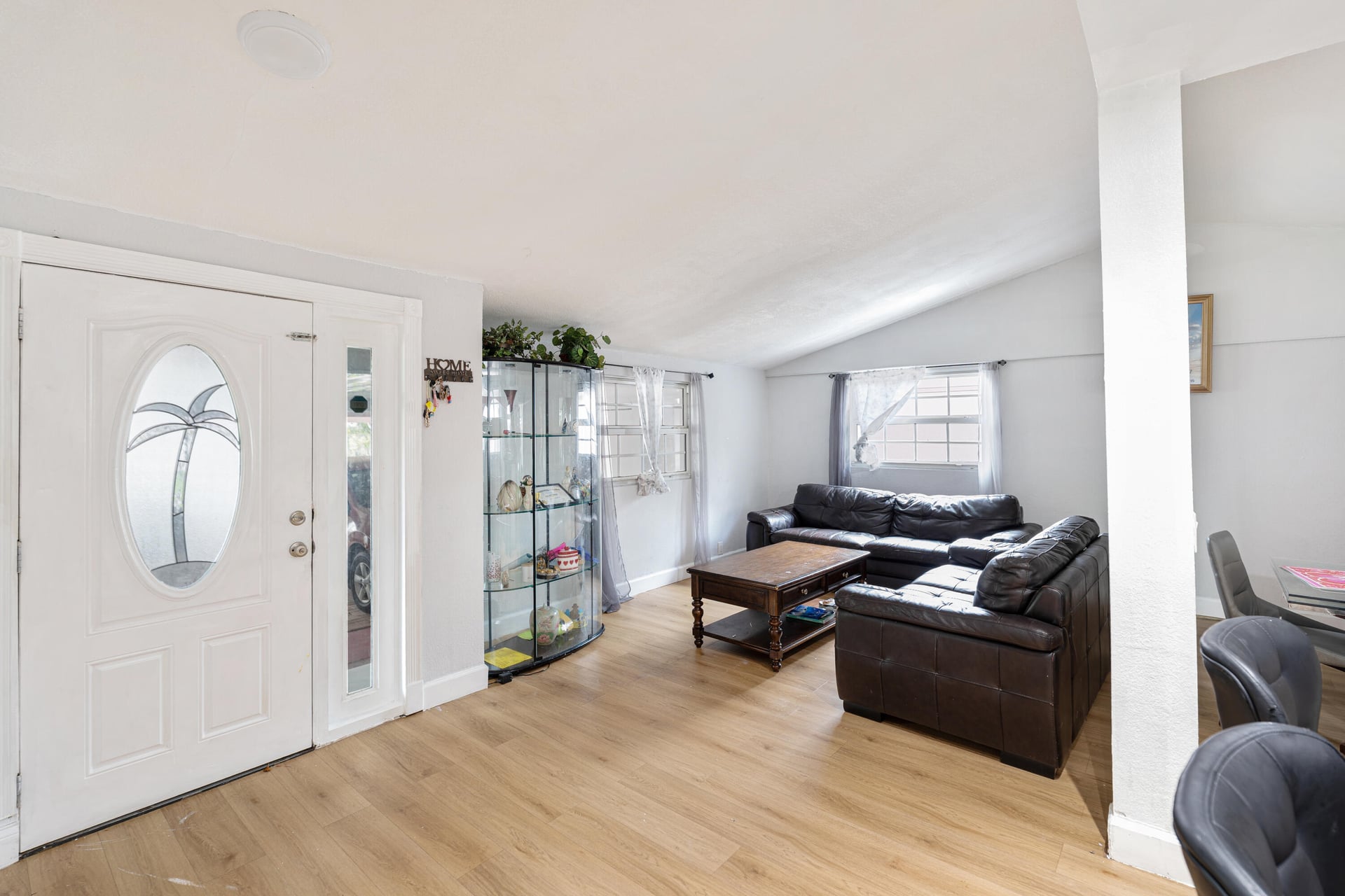 Residence photo 2