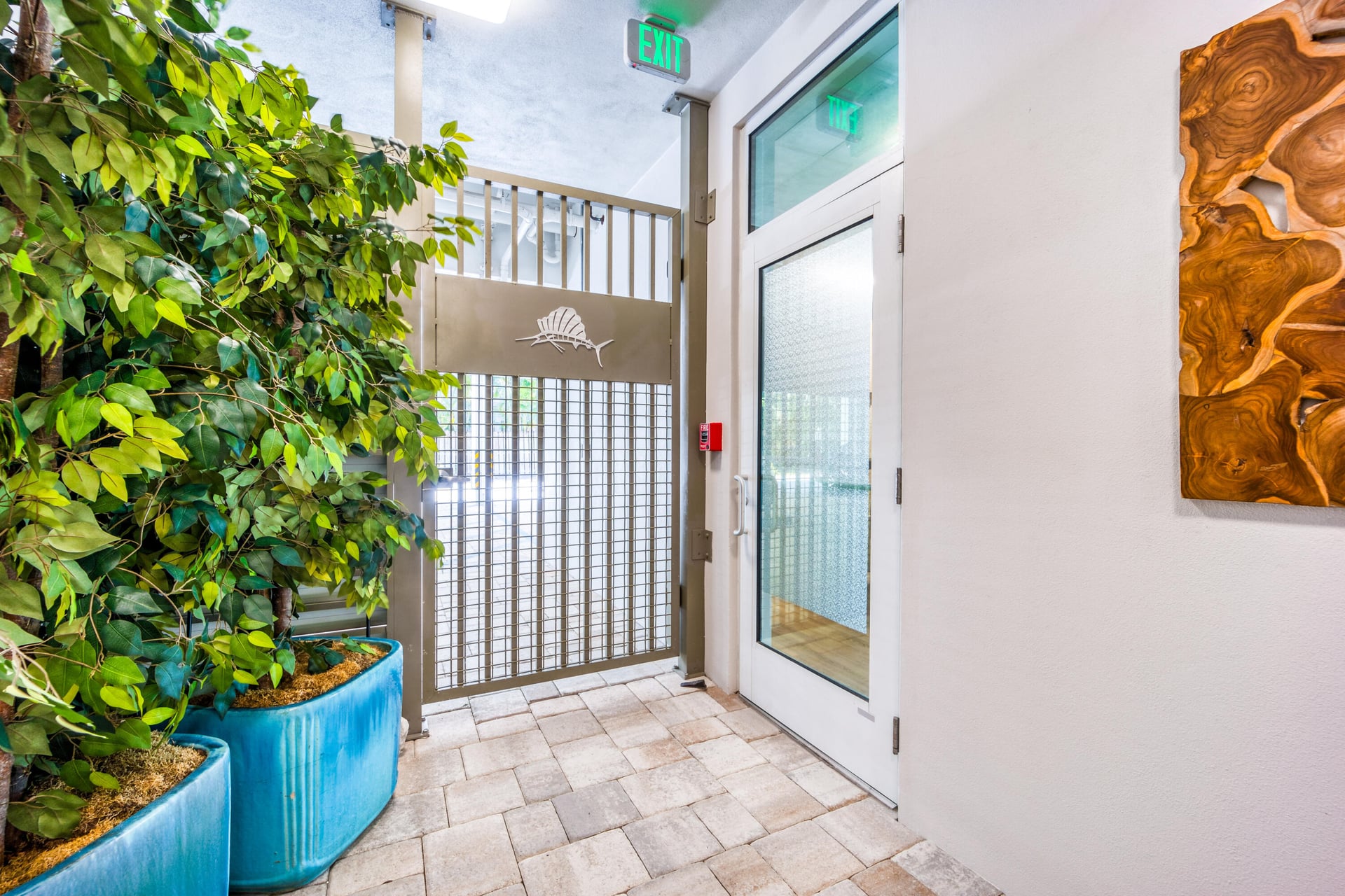 Unit 104 photo 14