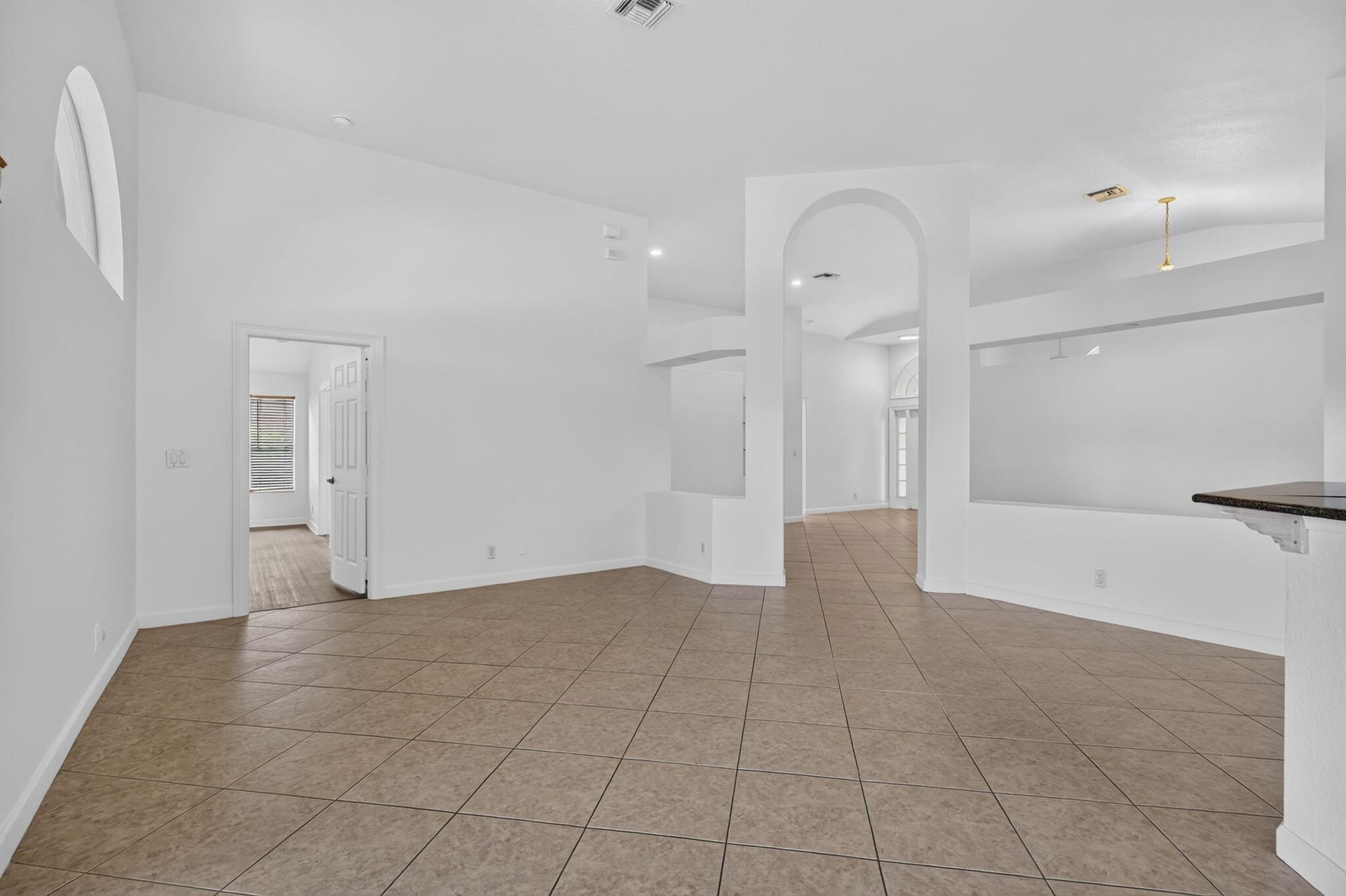  Residence photo 18