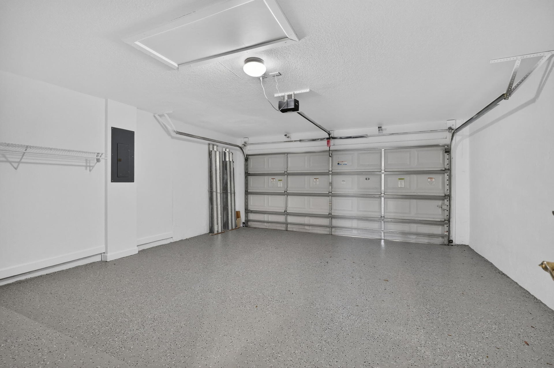 Residence photo 30