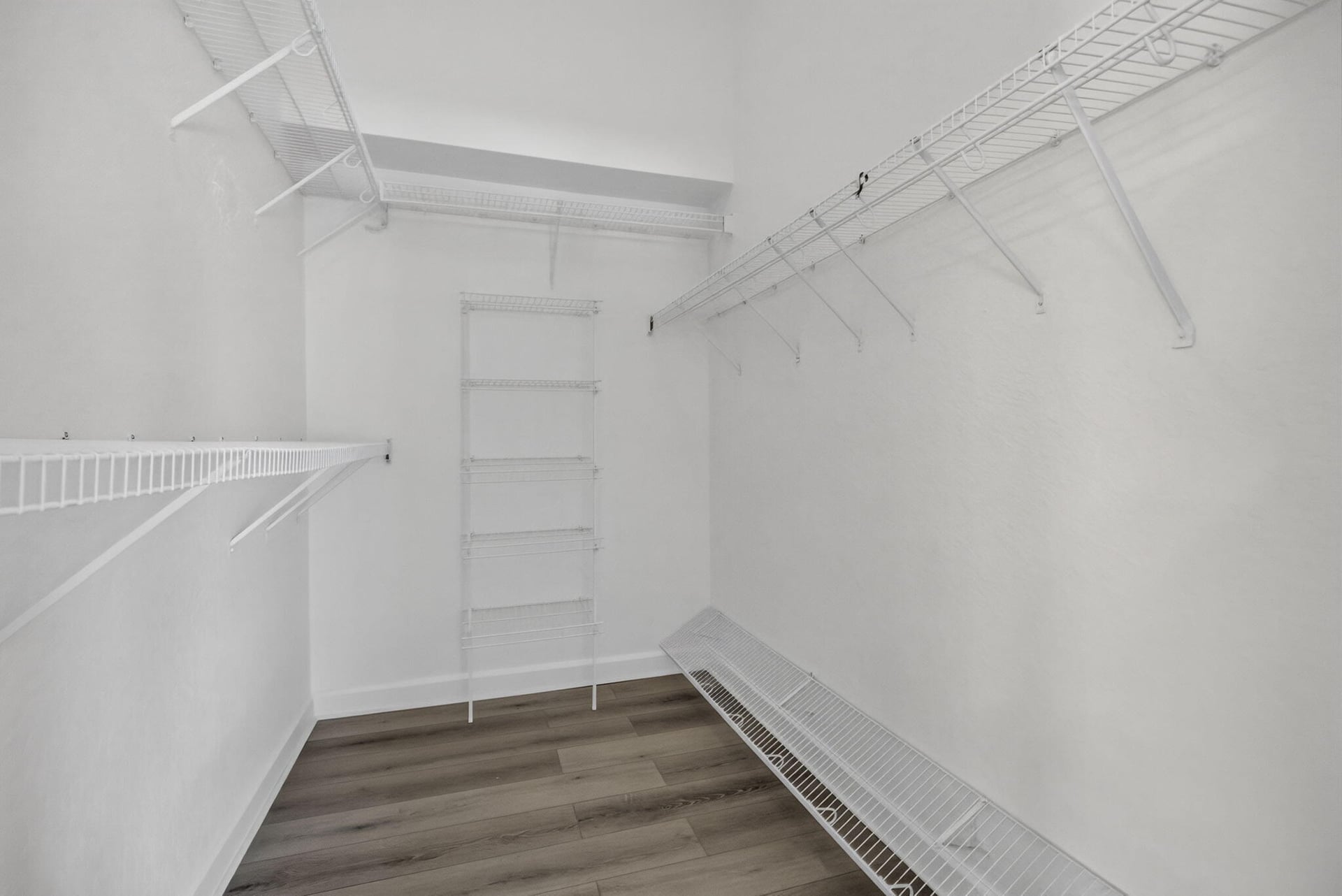  Residence photo 34
