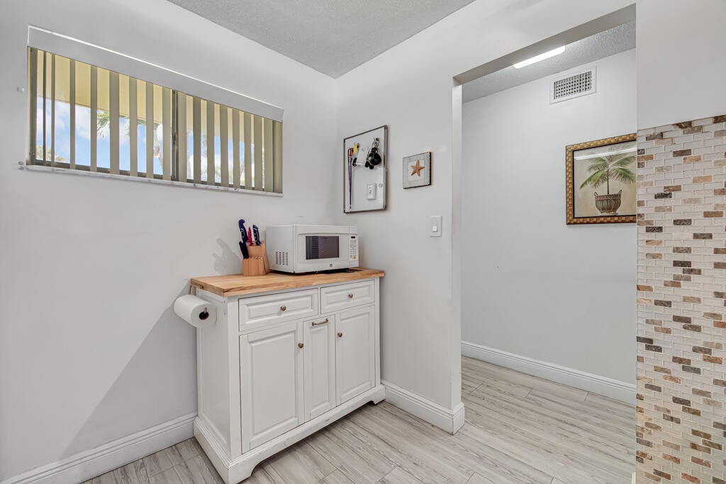 Unit 102 photo 15