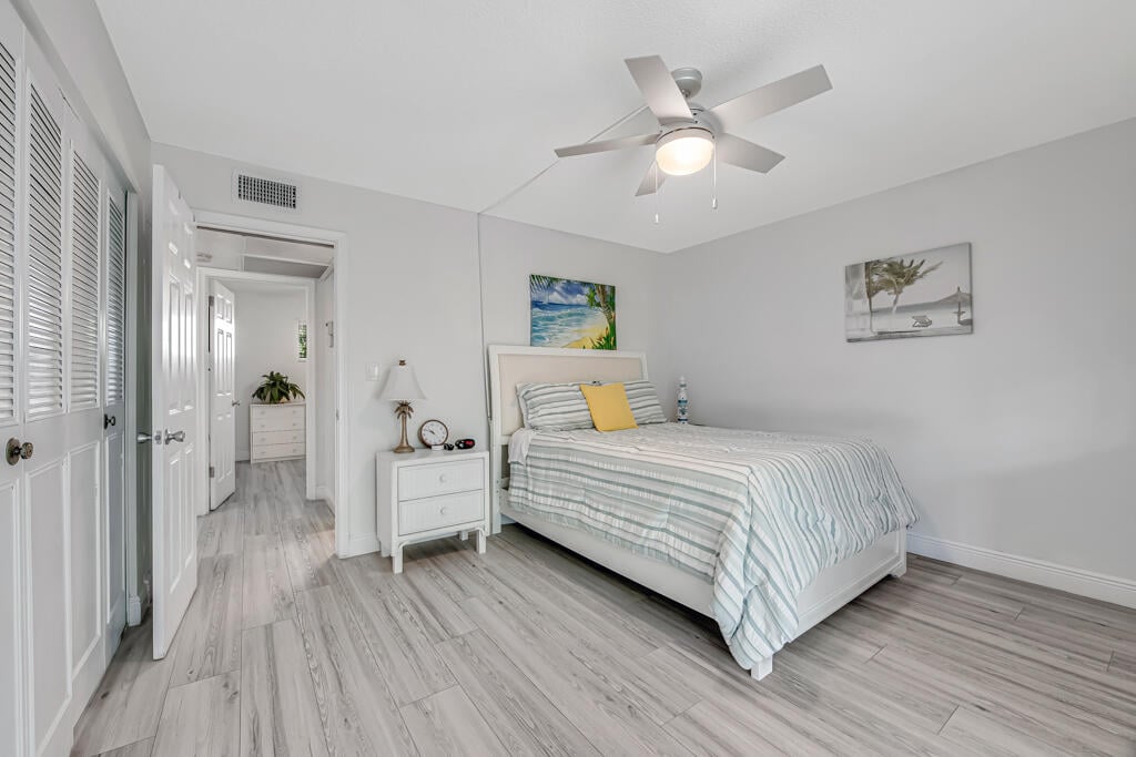 Unit 102 photo 18
