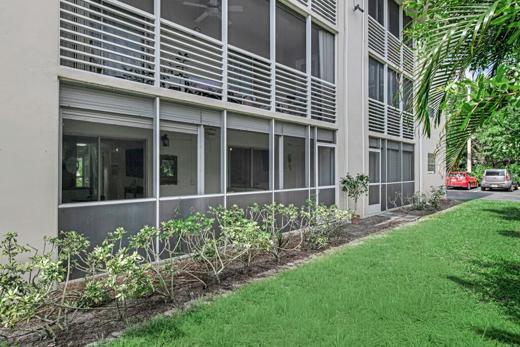 Unit 102 photo 25