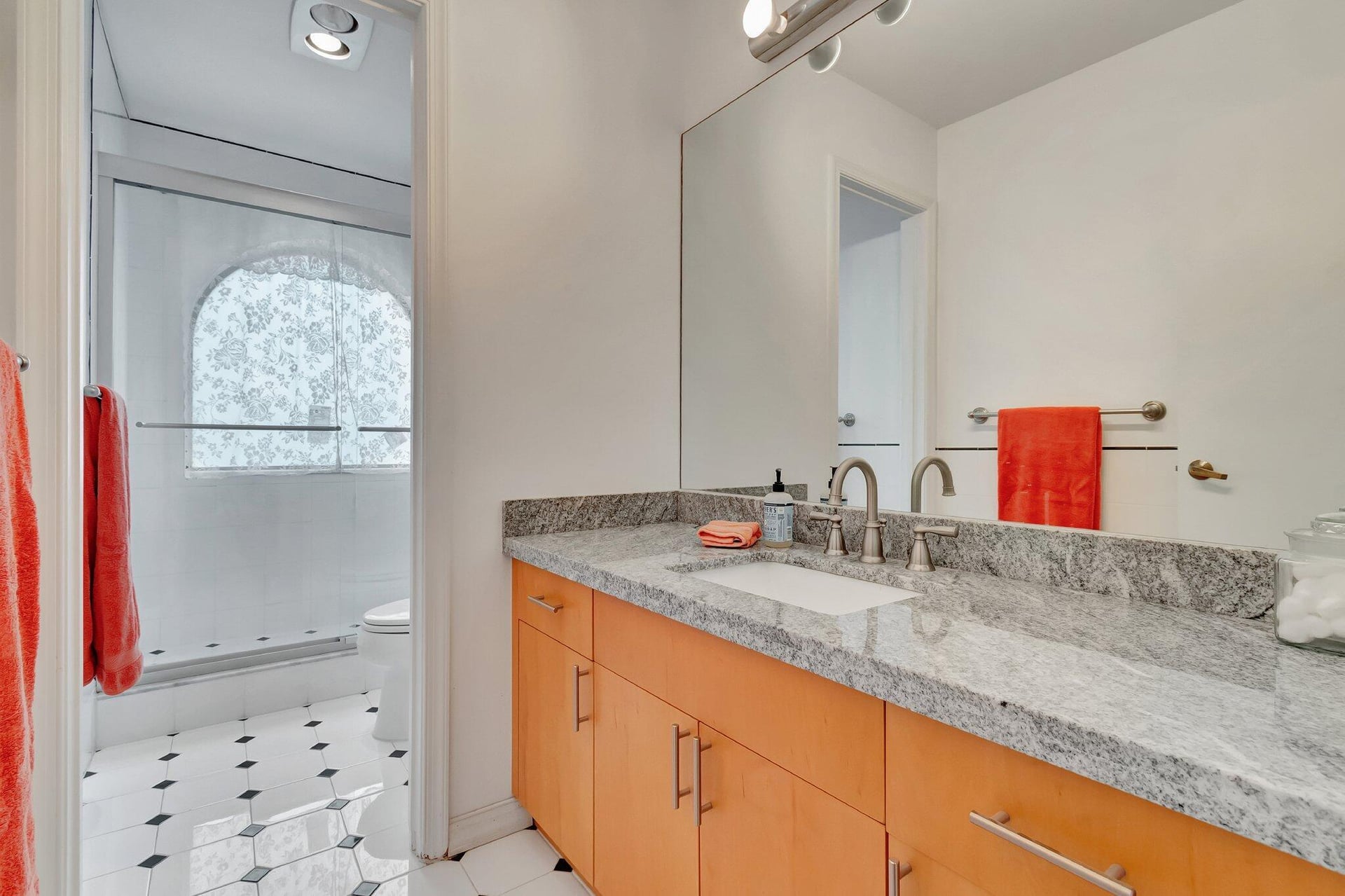 Residence photo 61