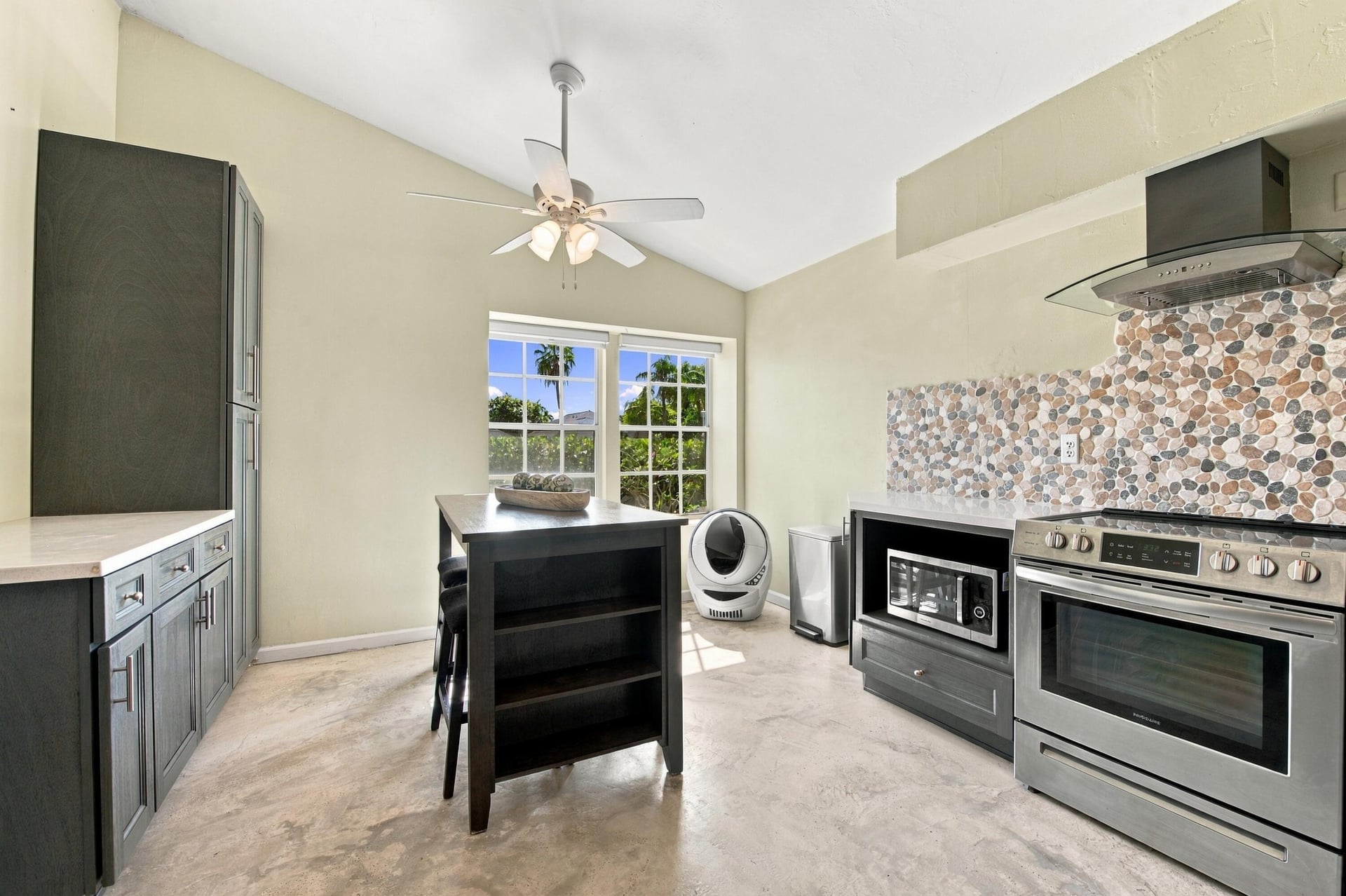 Residence photo 5