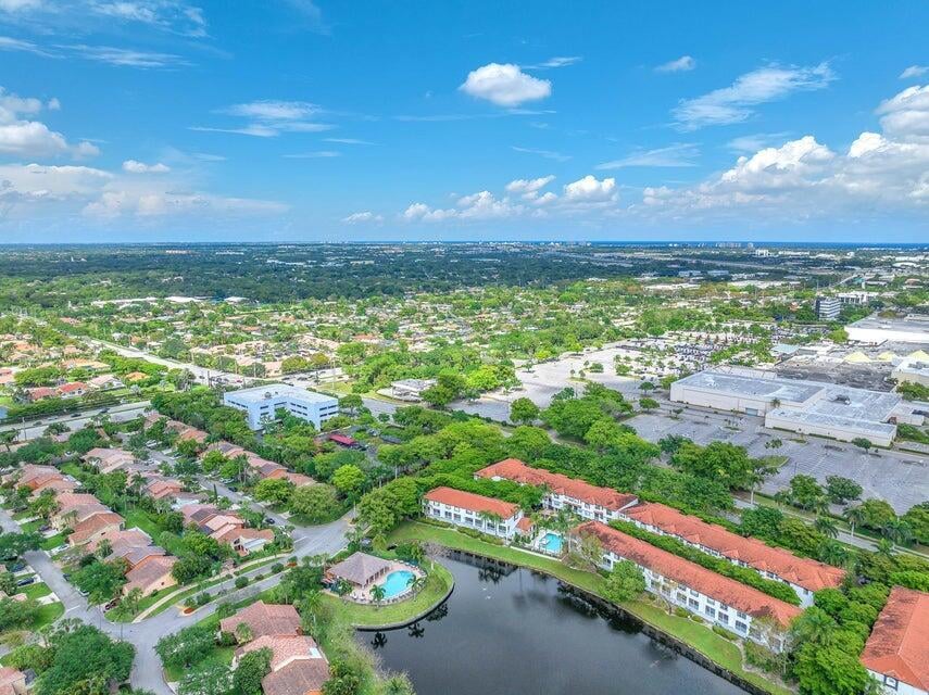 Residence photo 3